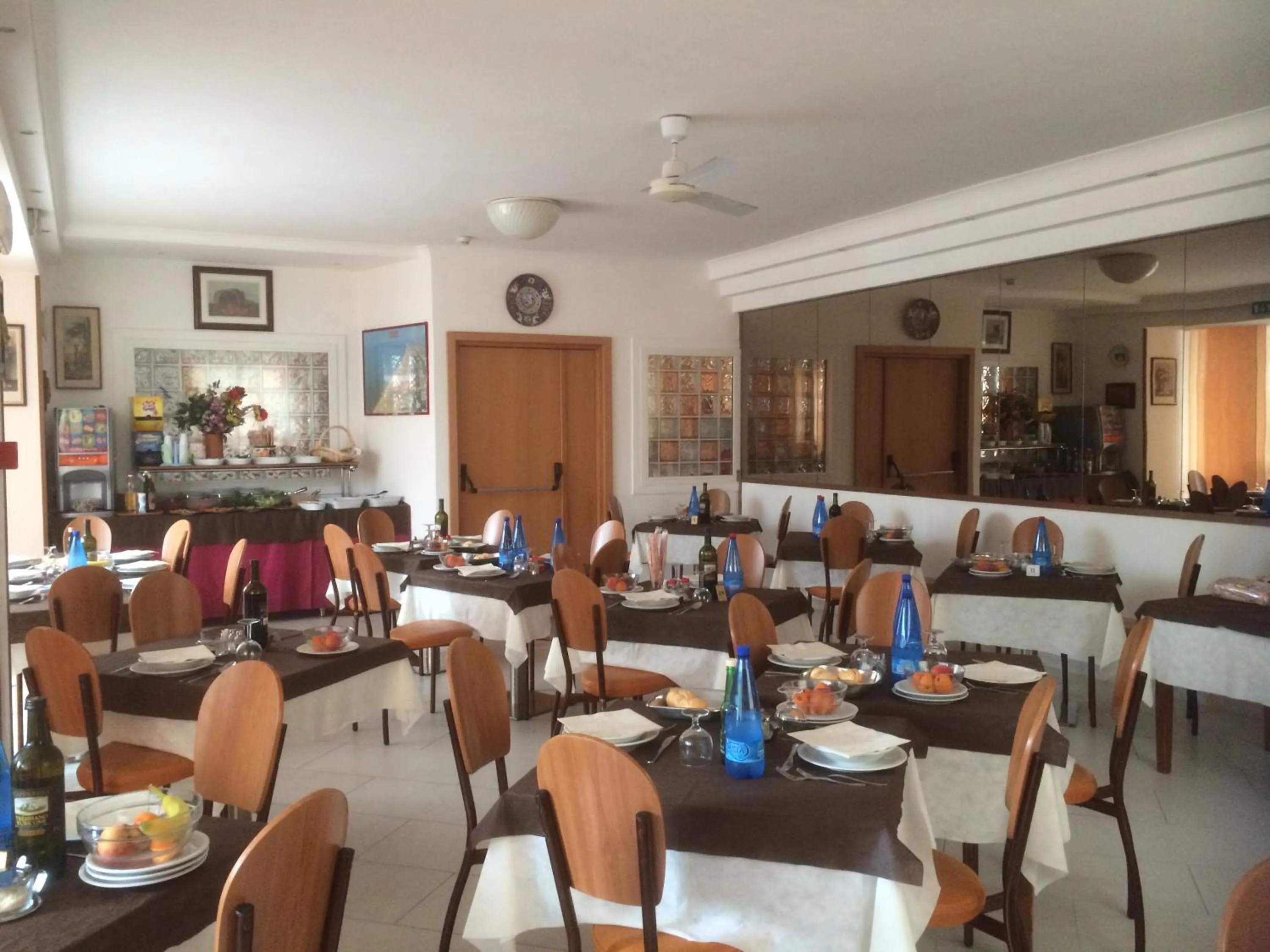 Breakfast in Hotel Tre Grazie