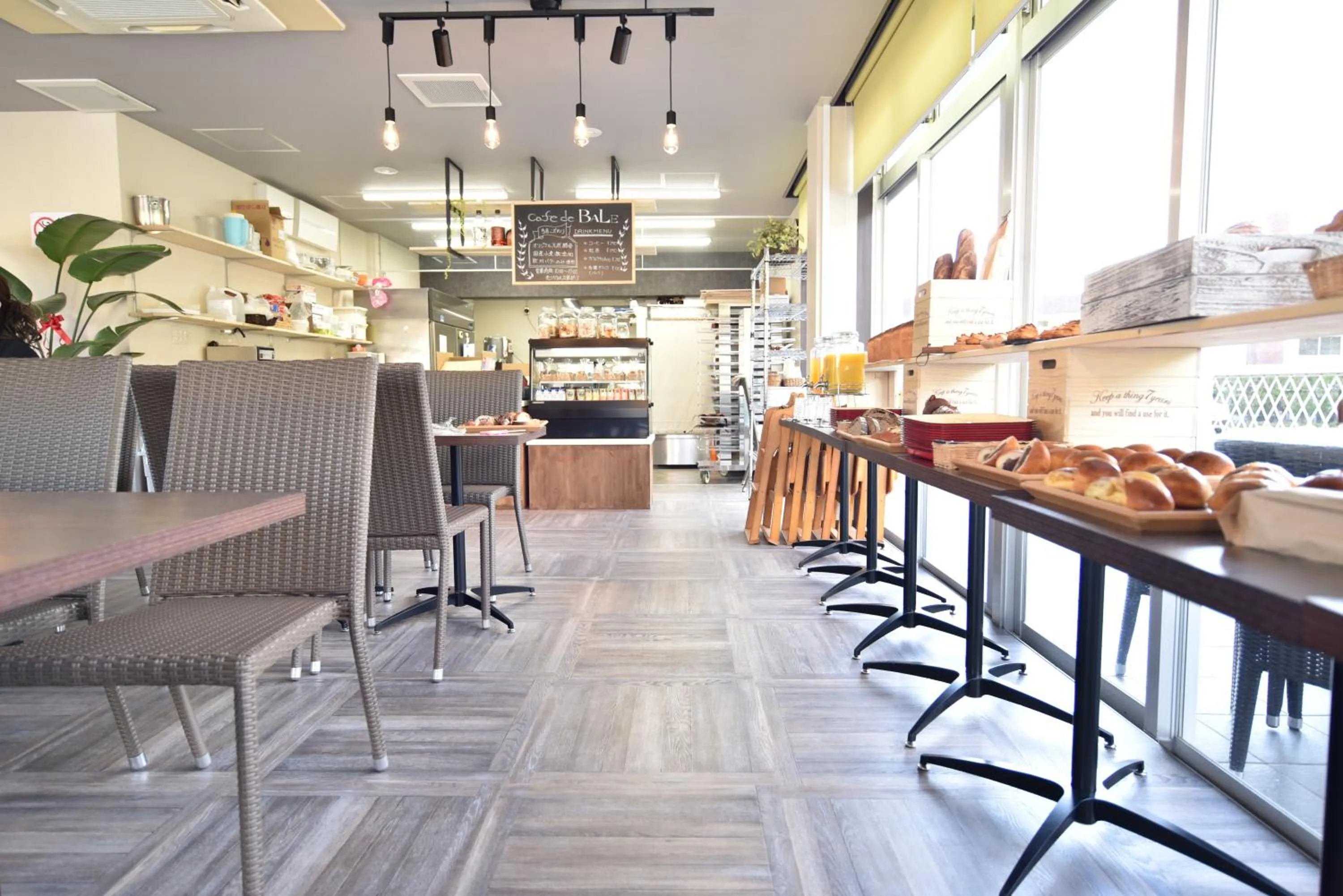 Restaurant/places to eat in Alaise De Bale Shirahama