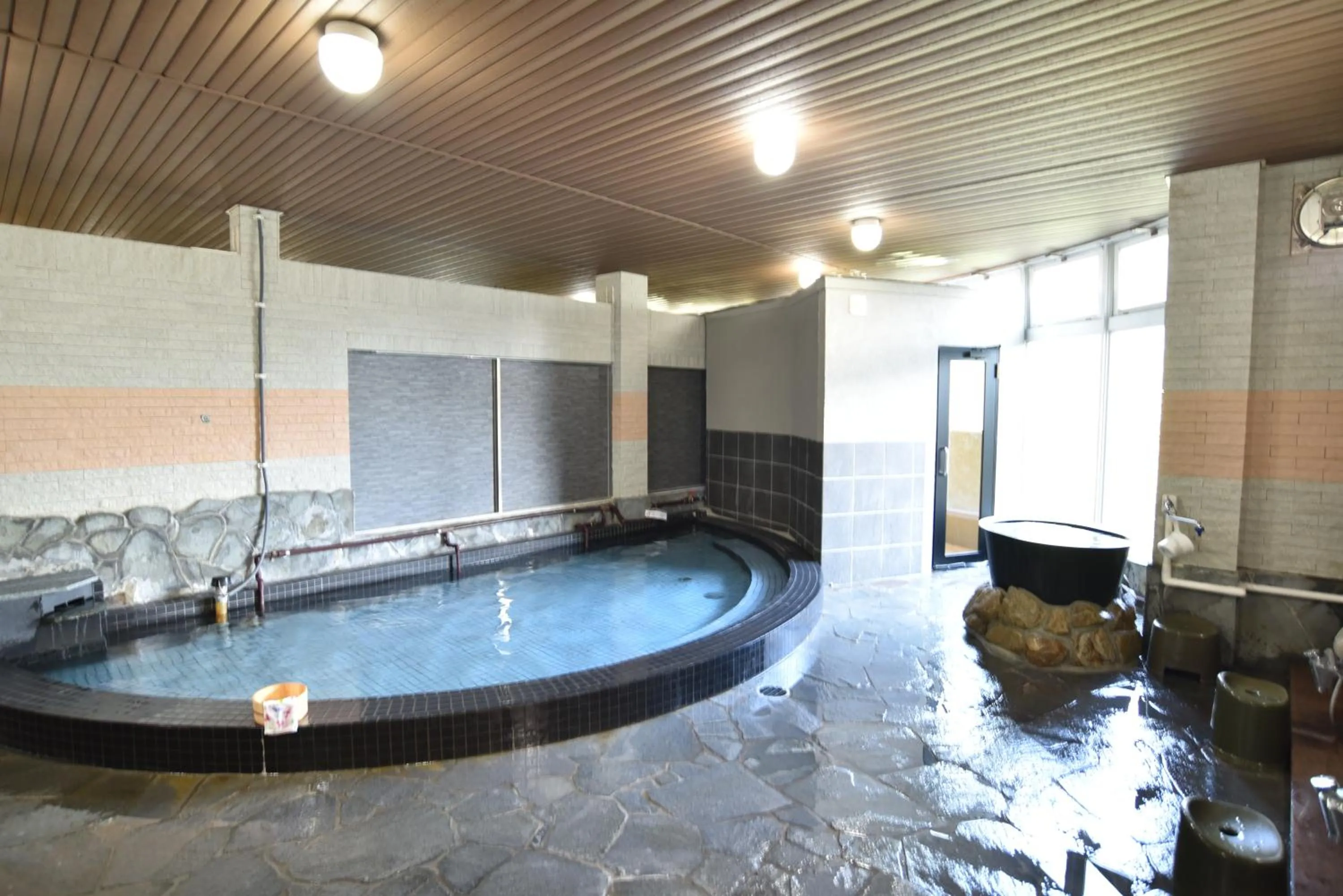 Hot Spring Bath in Alaise De Bale Shirahama