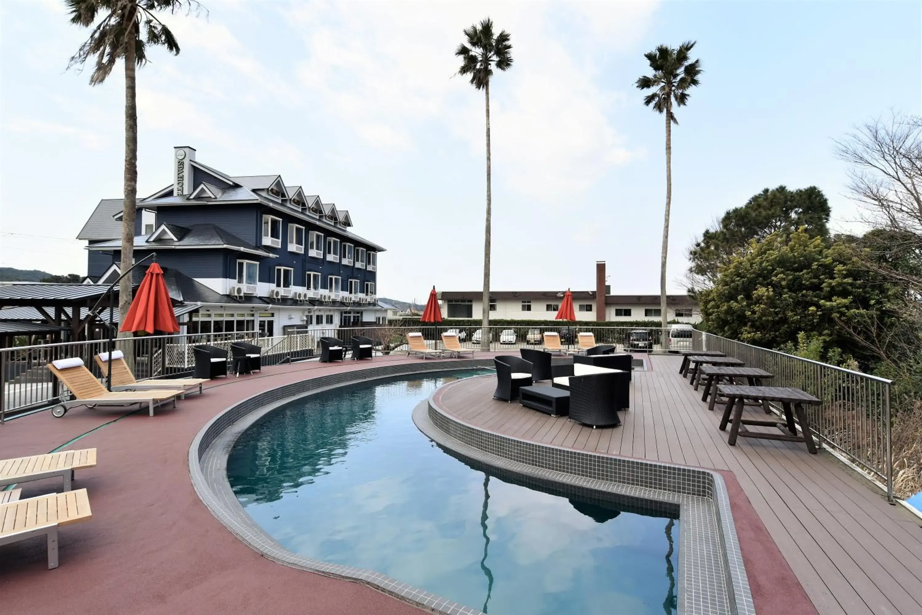 Property building in Alaise De Bale Shirahama Property building in Alaise De Bale Shirahama