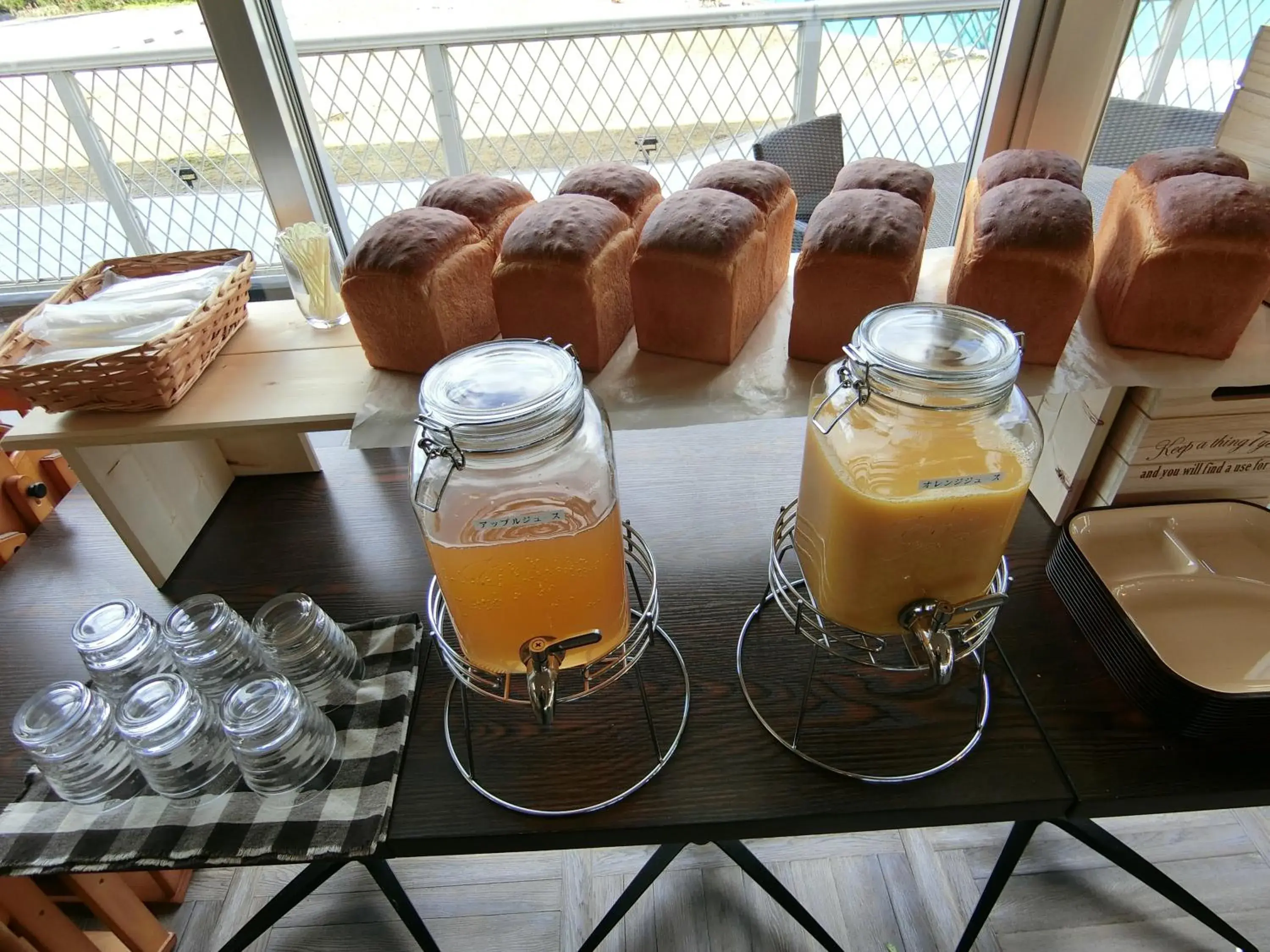 Food and drinks in Alaise De Bale Shirahama Food and drinks in Alaise De Bale Shirahama