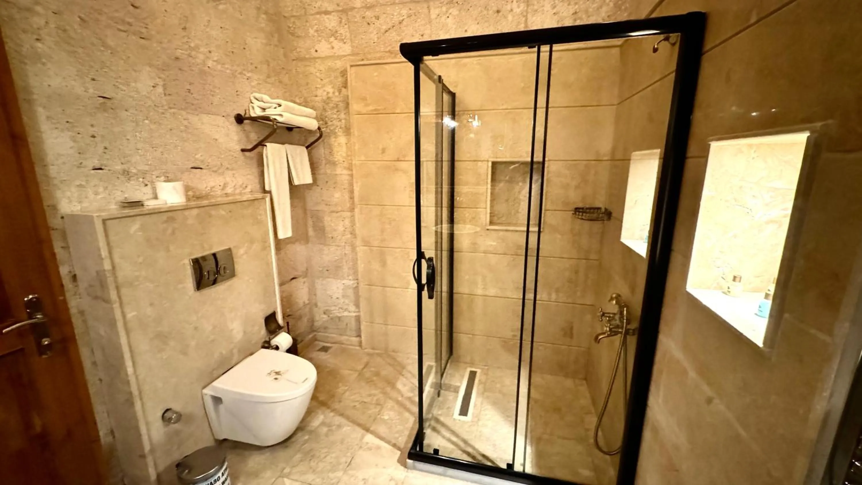 Shower in Caldera Cave Hotel