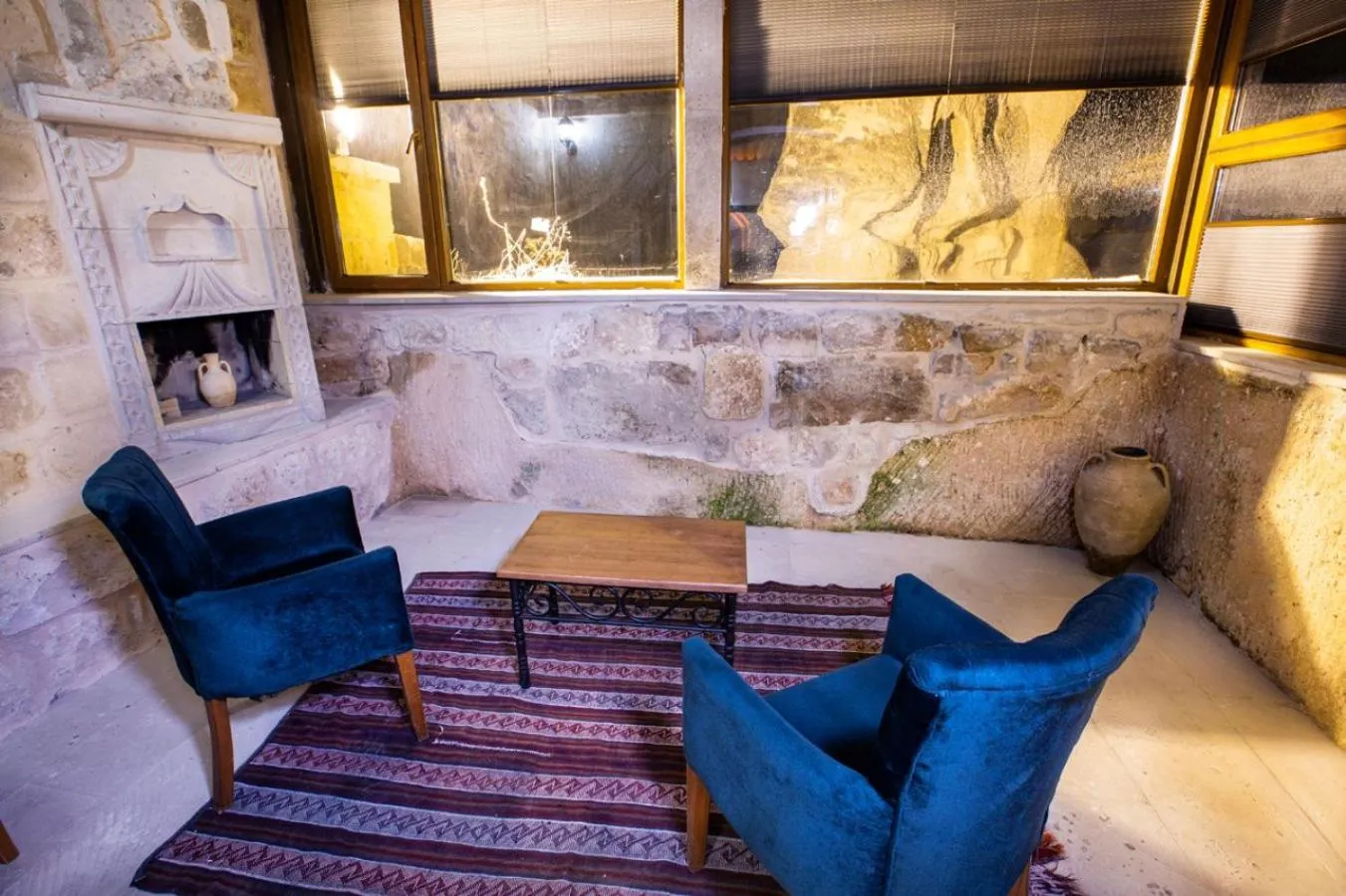 Patio in Caldera Cave Hotel