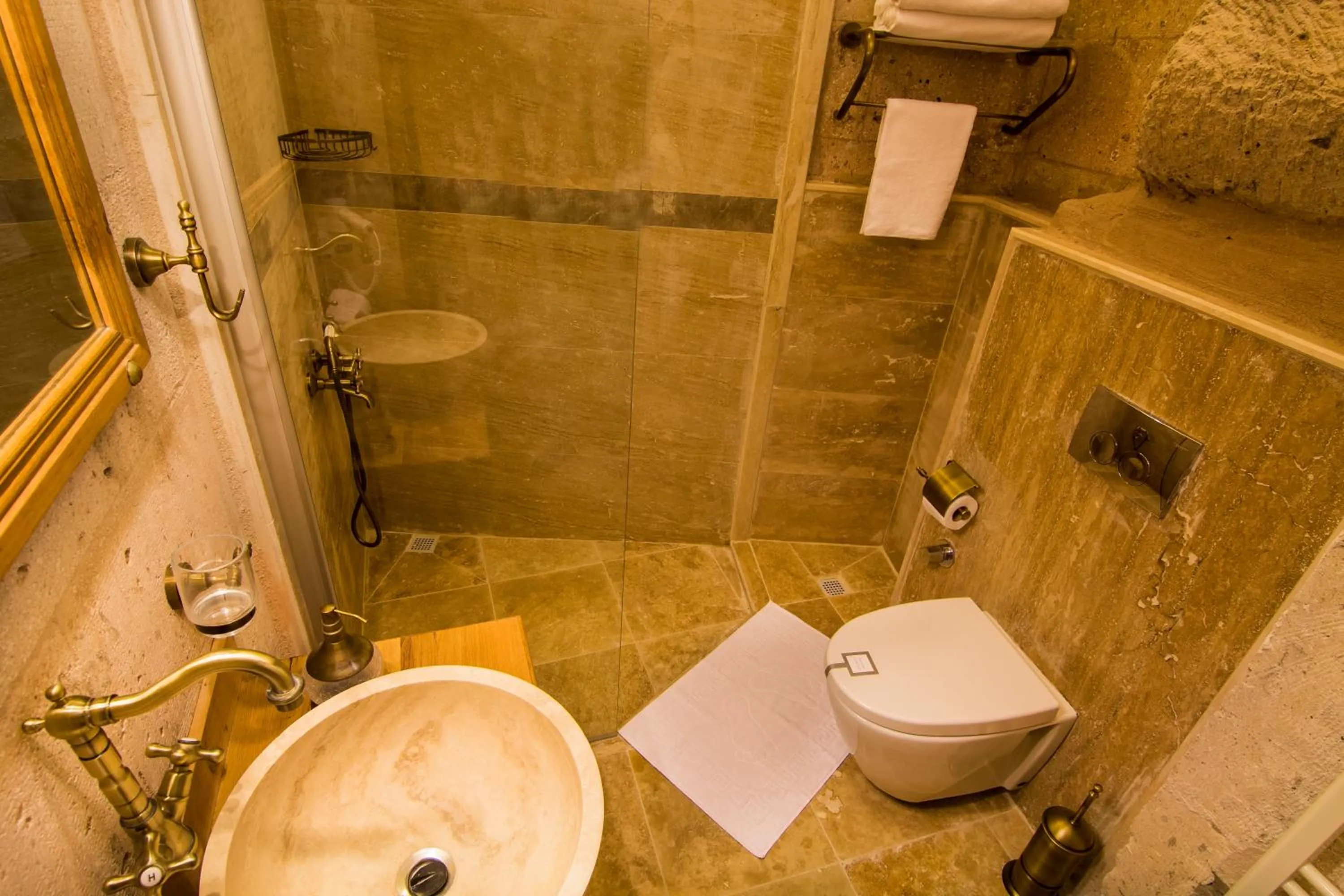 Shower in Caldera Cave Hotel