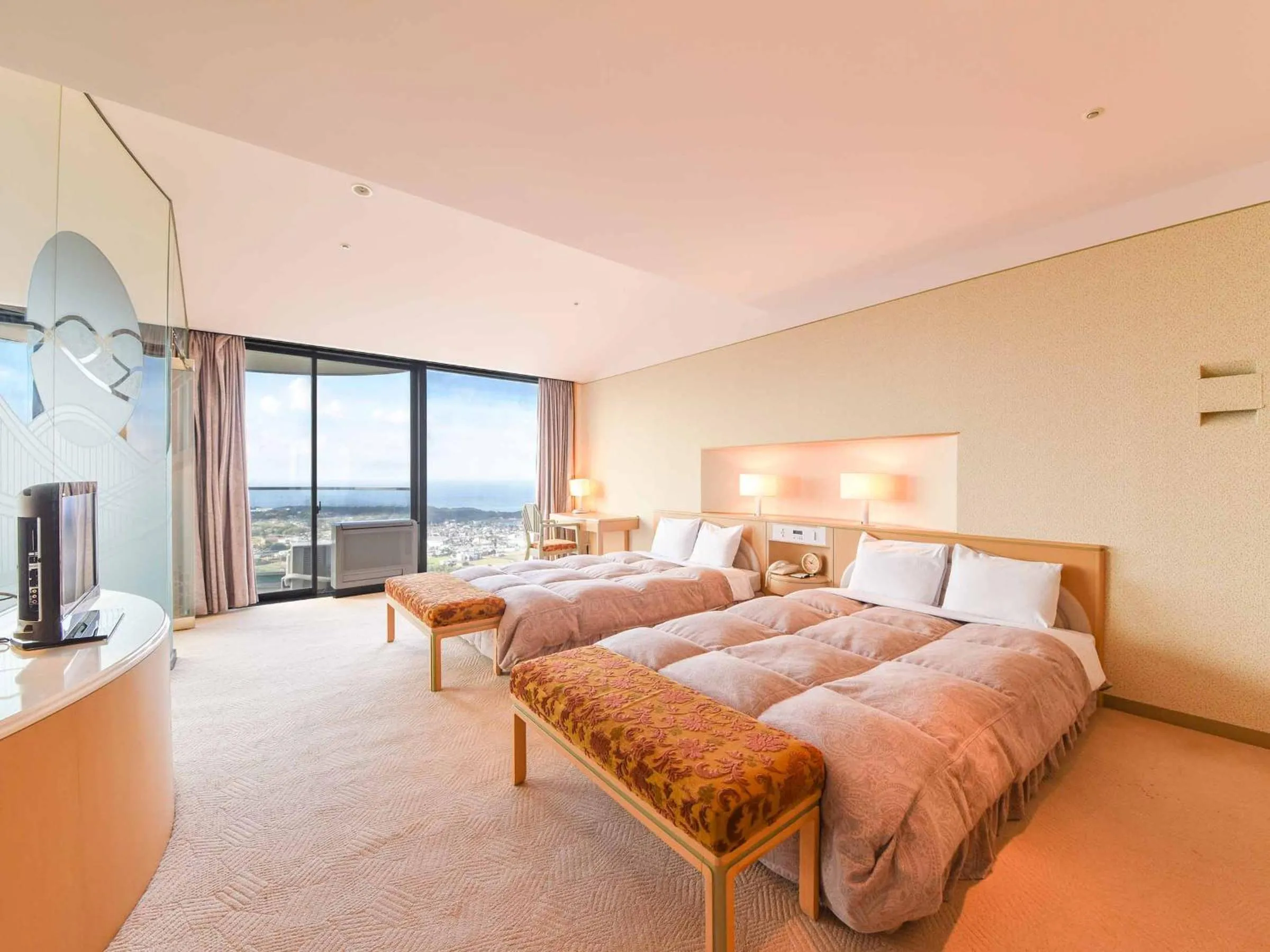 Photo of the whole room in Spring Golf and Art Resort Awaji