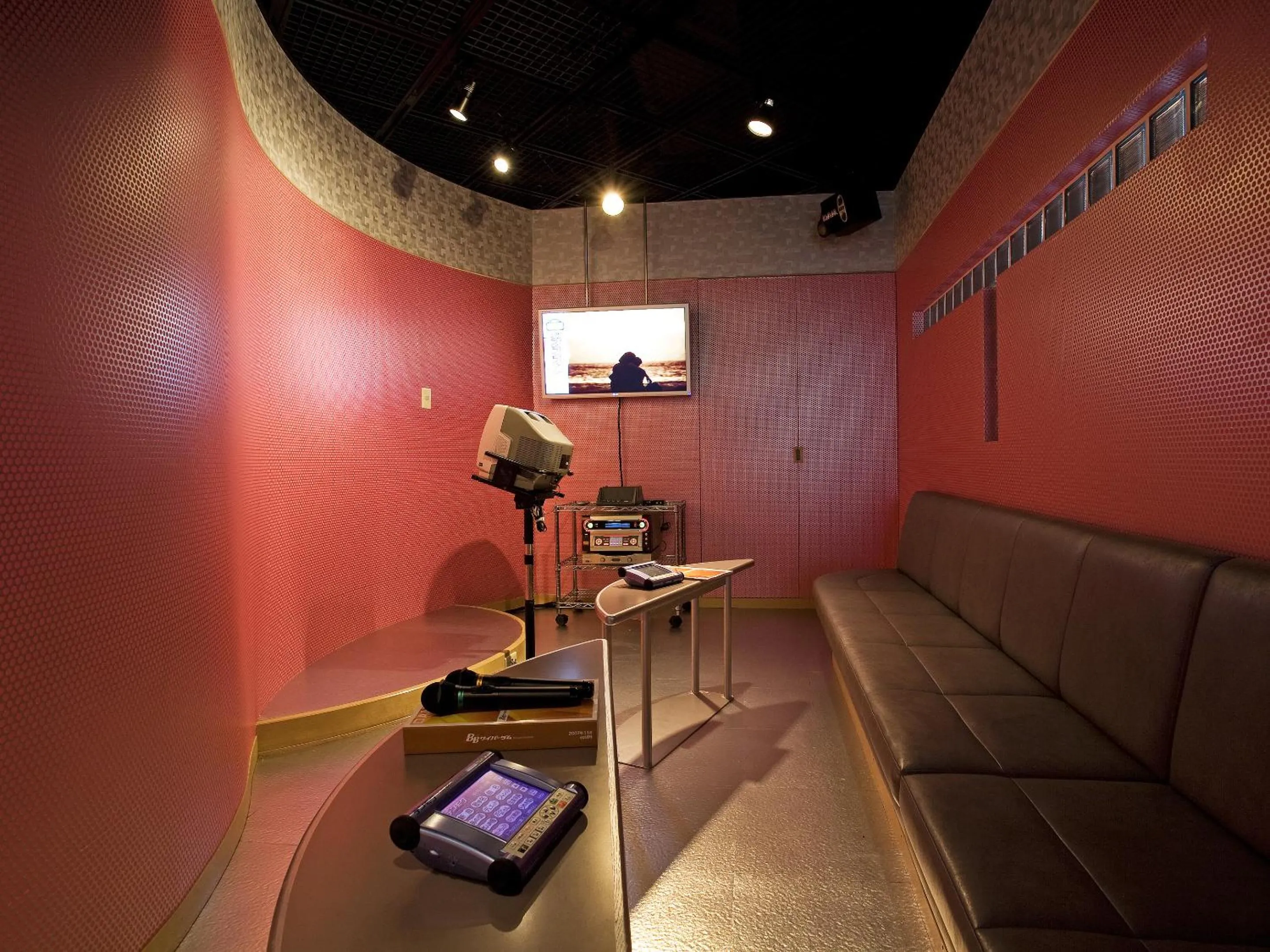 Karaoke in Spring Golf and Art Resort Awaji