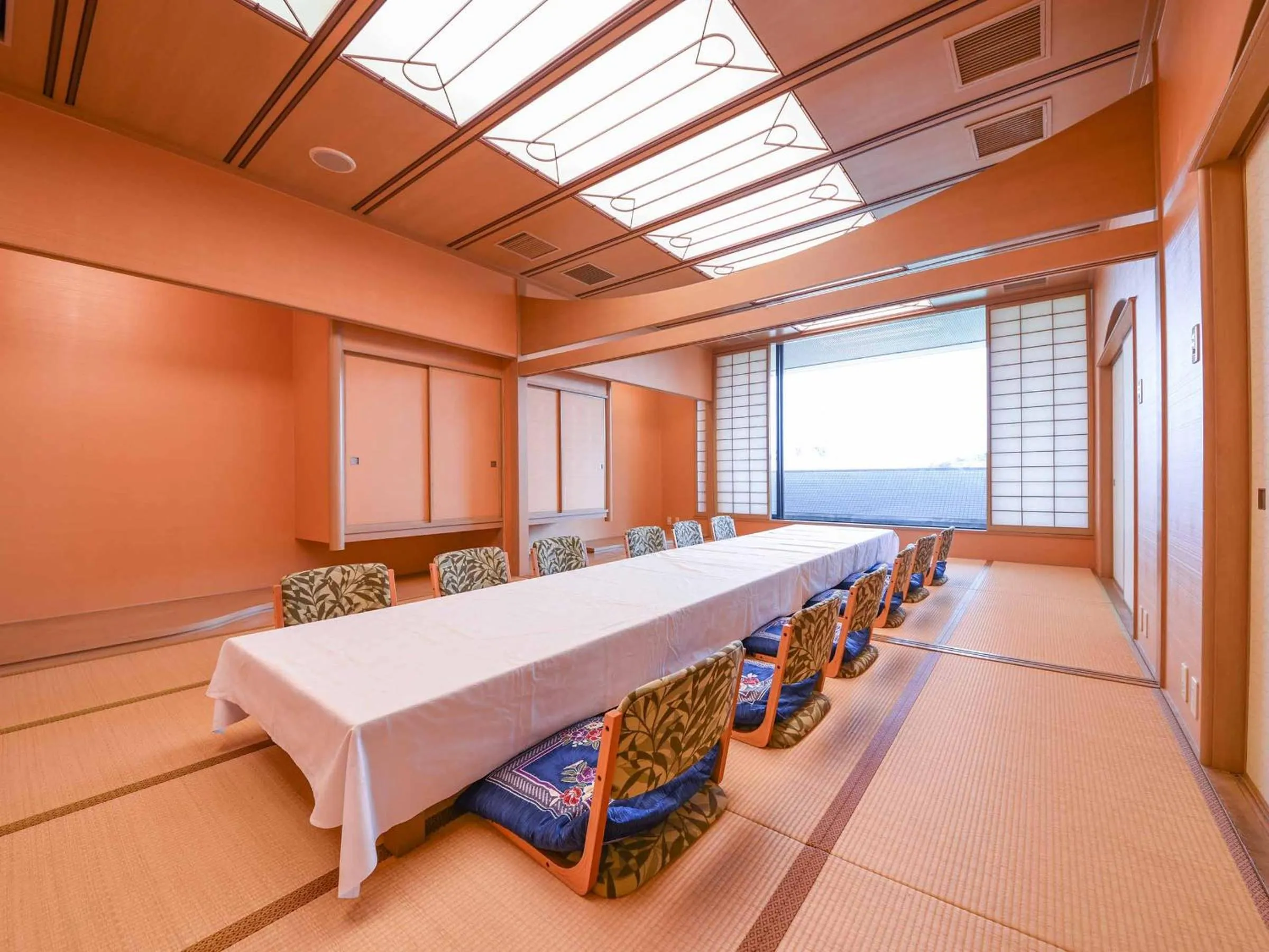 Area and facilities in Spring Golf and Art Resort Awaji