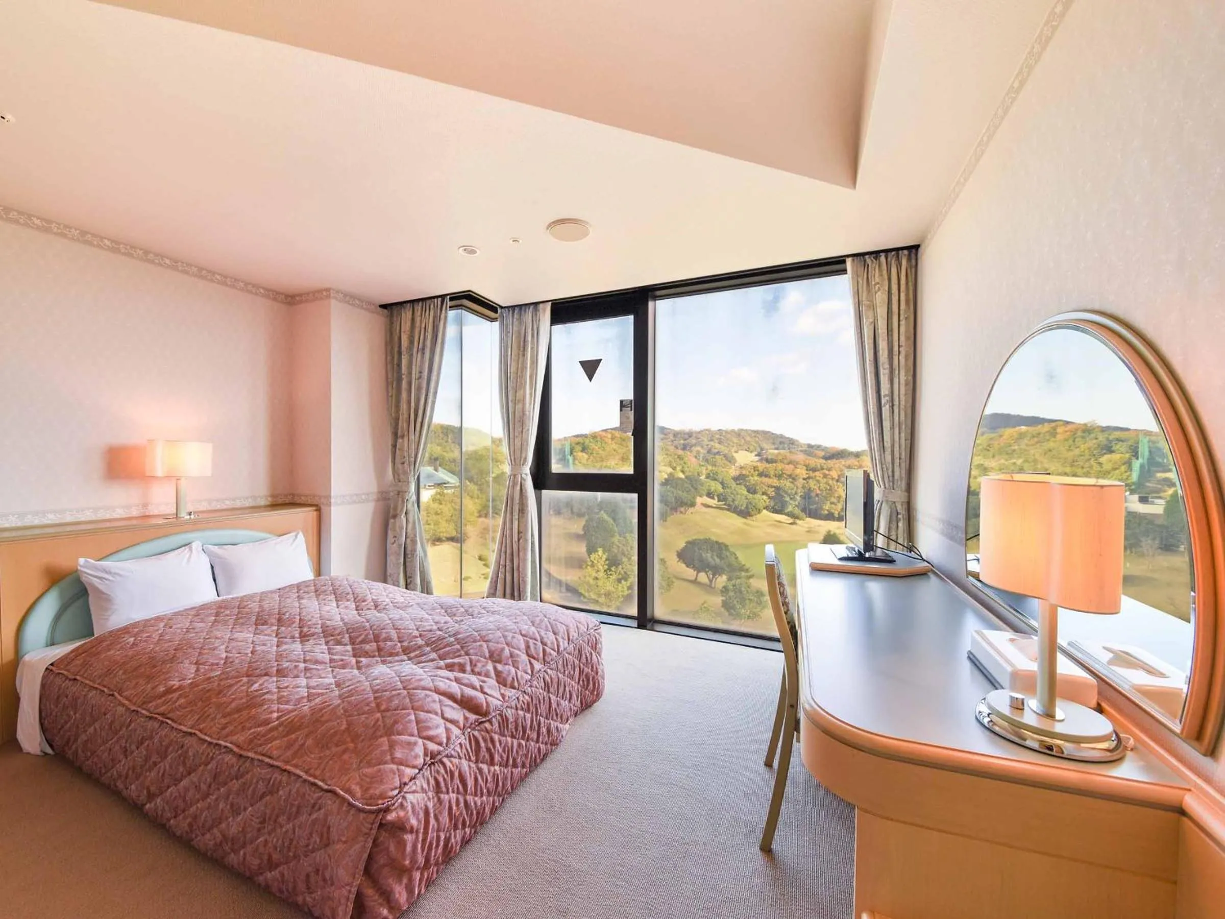 Photo of the whole room in Spring Golf and Art Resort Awaji