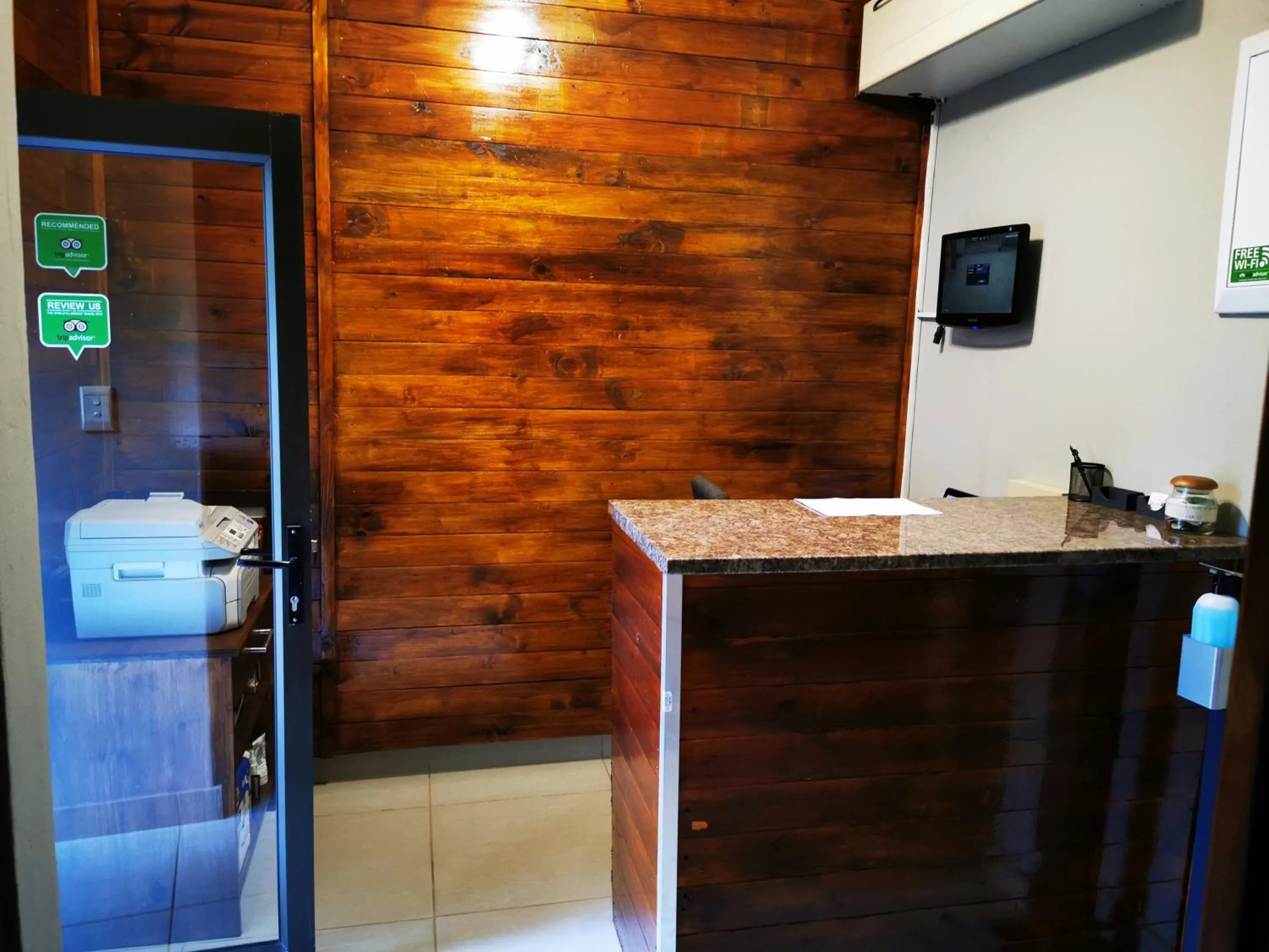 Lobby or reception in Aerotropolis Guest Lodge