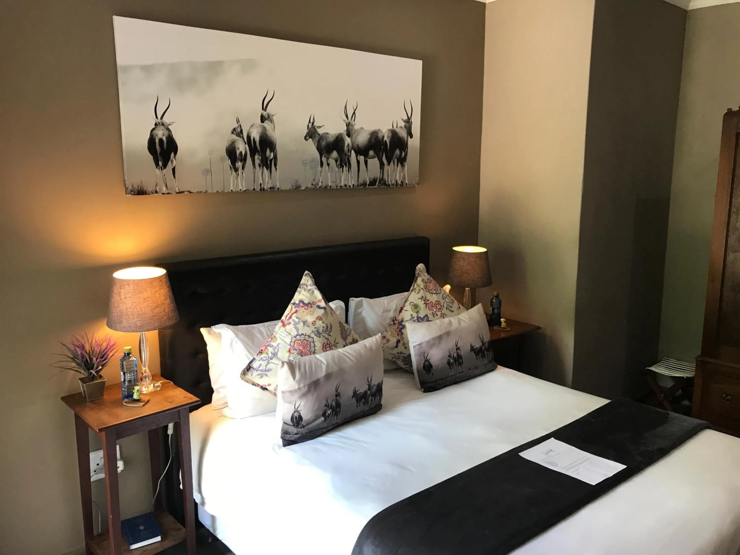 Bed in Aerotropolis Guest Lodge