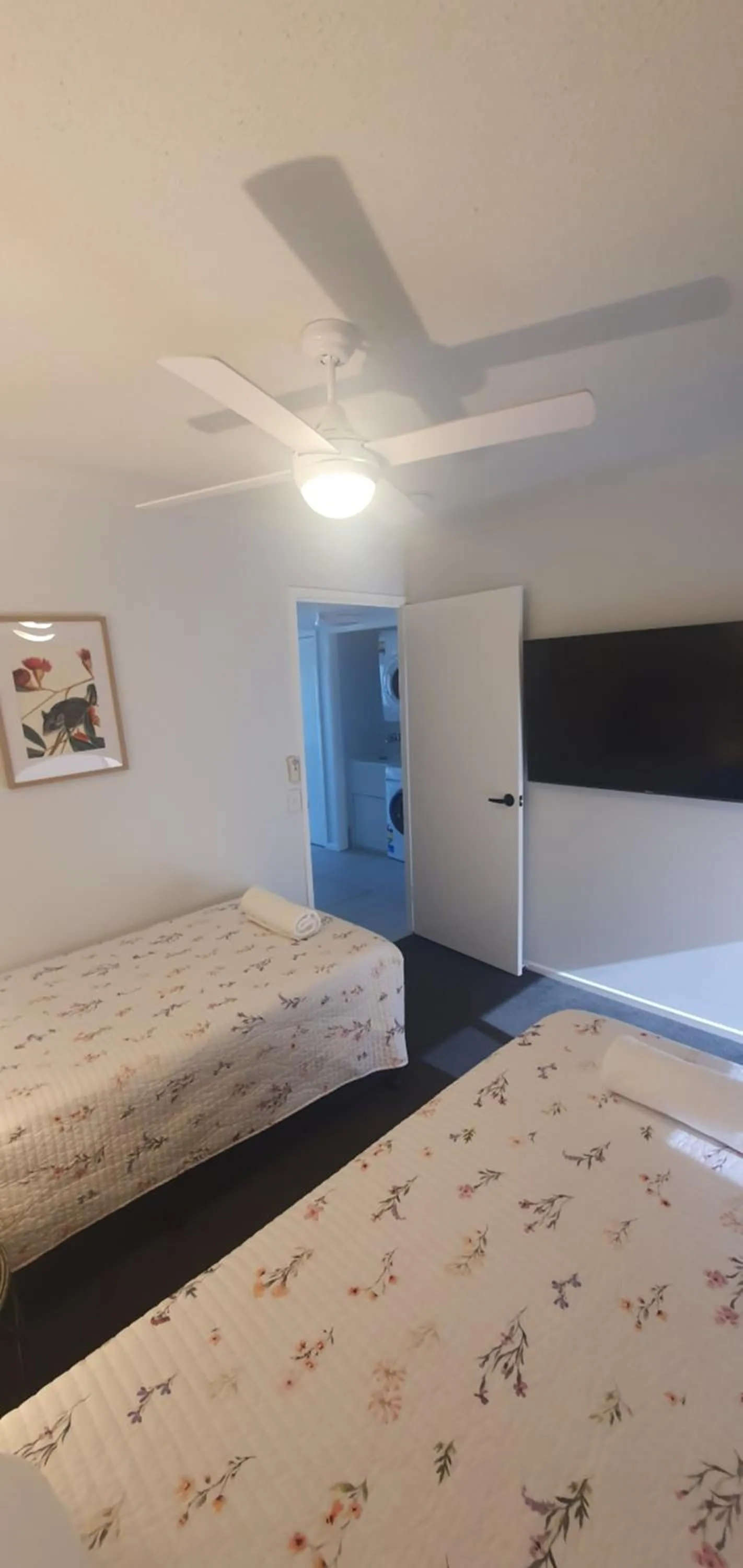 Bedroom, Bed in Pandanus Coolum Beach