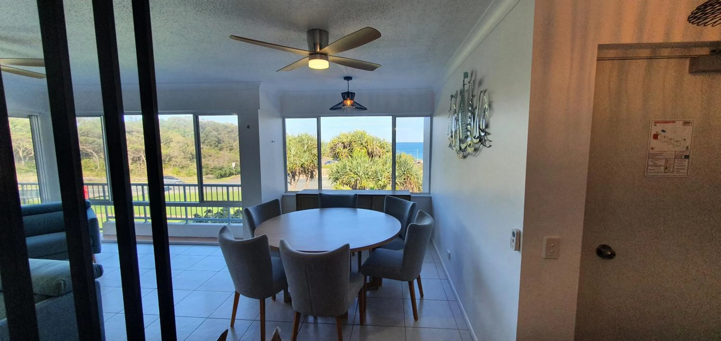 Dining area in Pandanus Coolum Beach