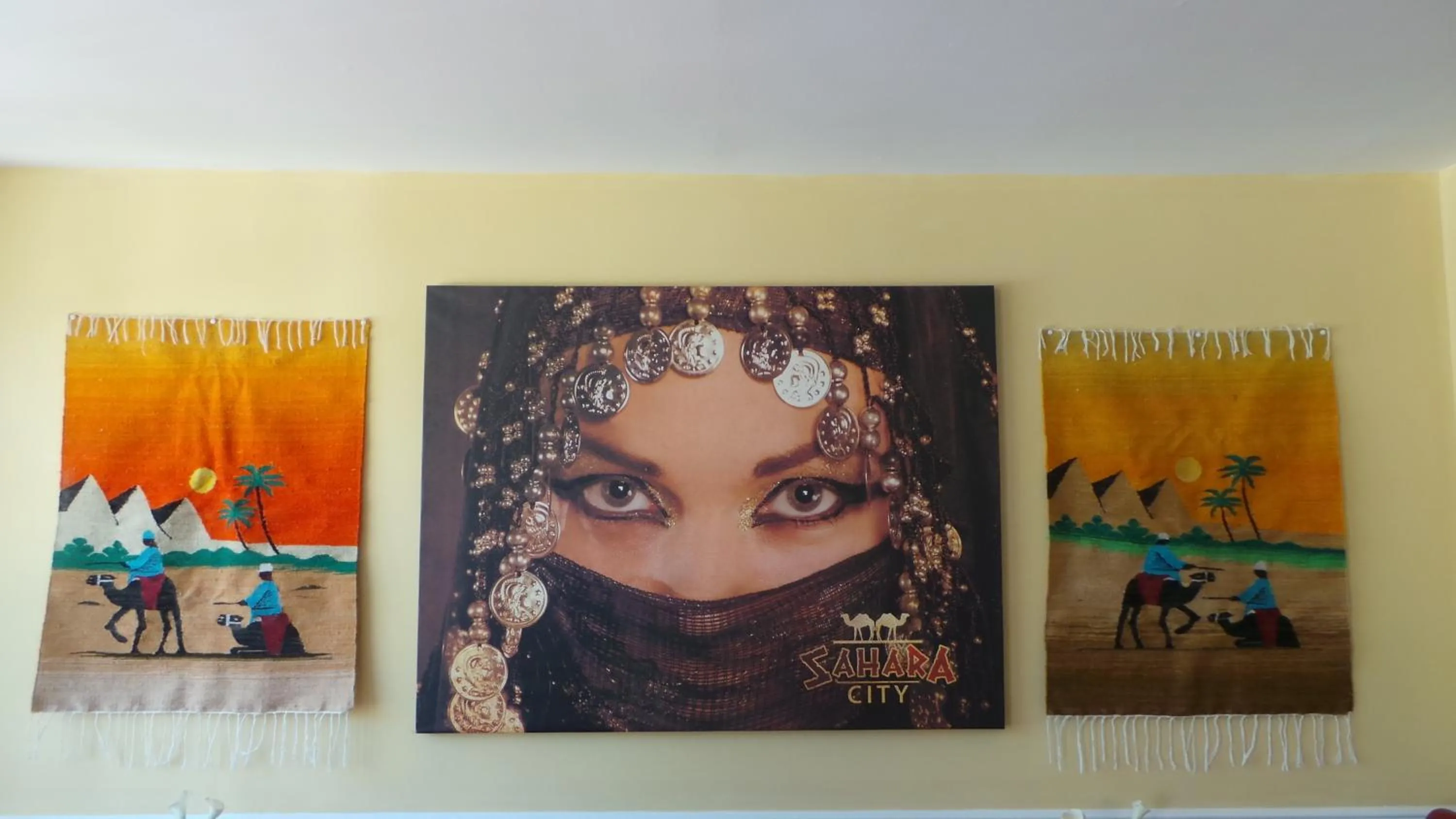 Restaurant/places to eat in La Trelade Hotel