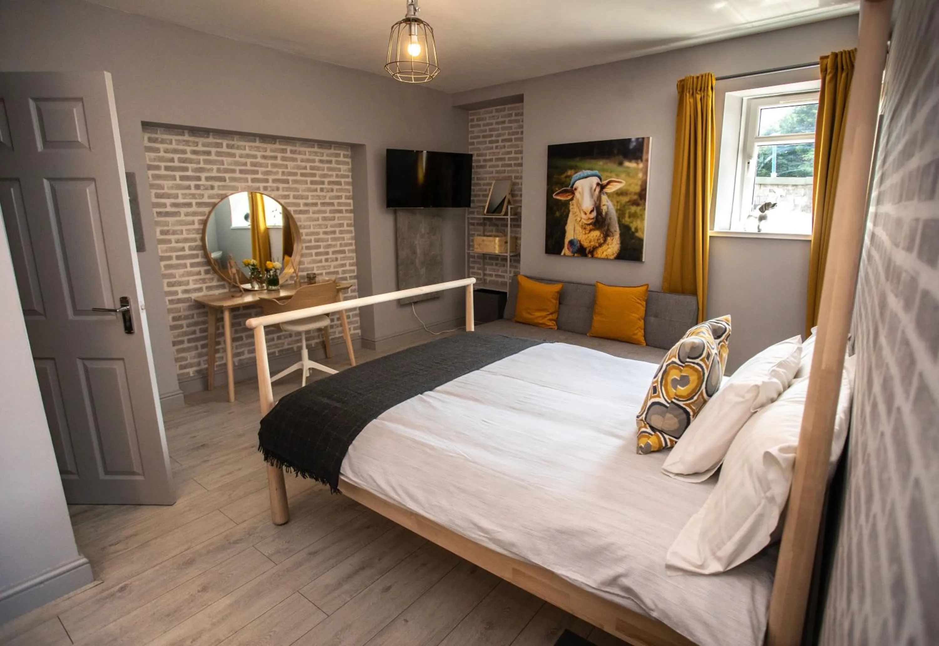 Photo of the whole room, Bed in James' Place at Dowlais