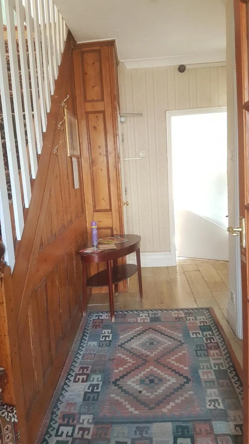 Facade/entrance in Arman Lodge House
