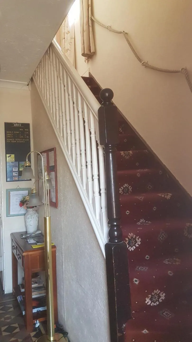Facade/entrance in Arman Lodge House