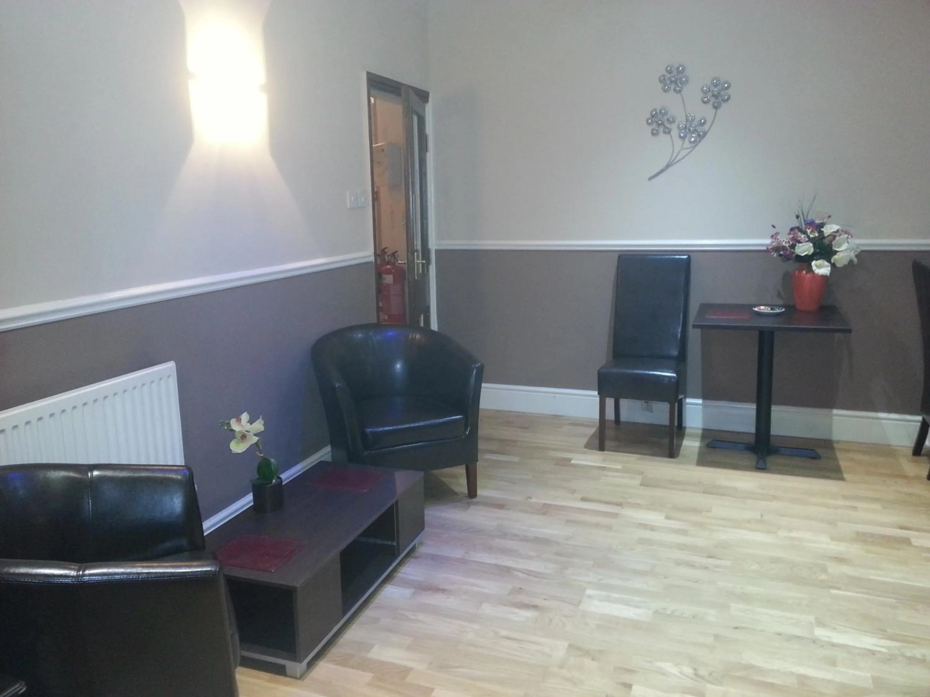 Seating area in Arman Lodge House