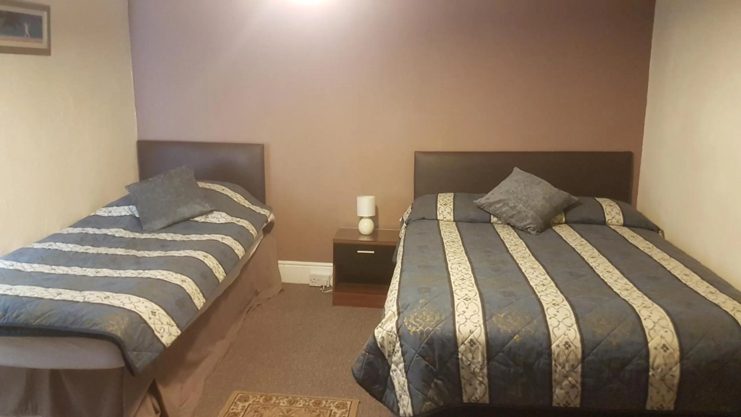 Bed in Arman Lodge House