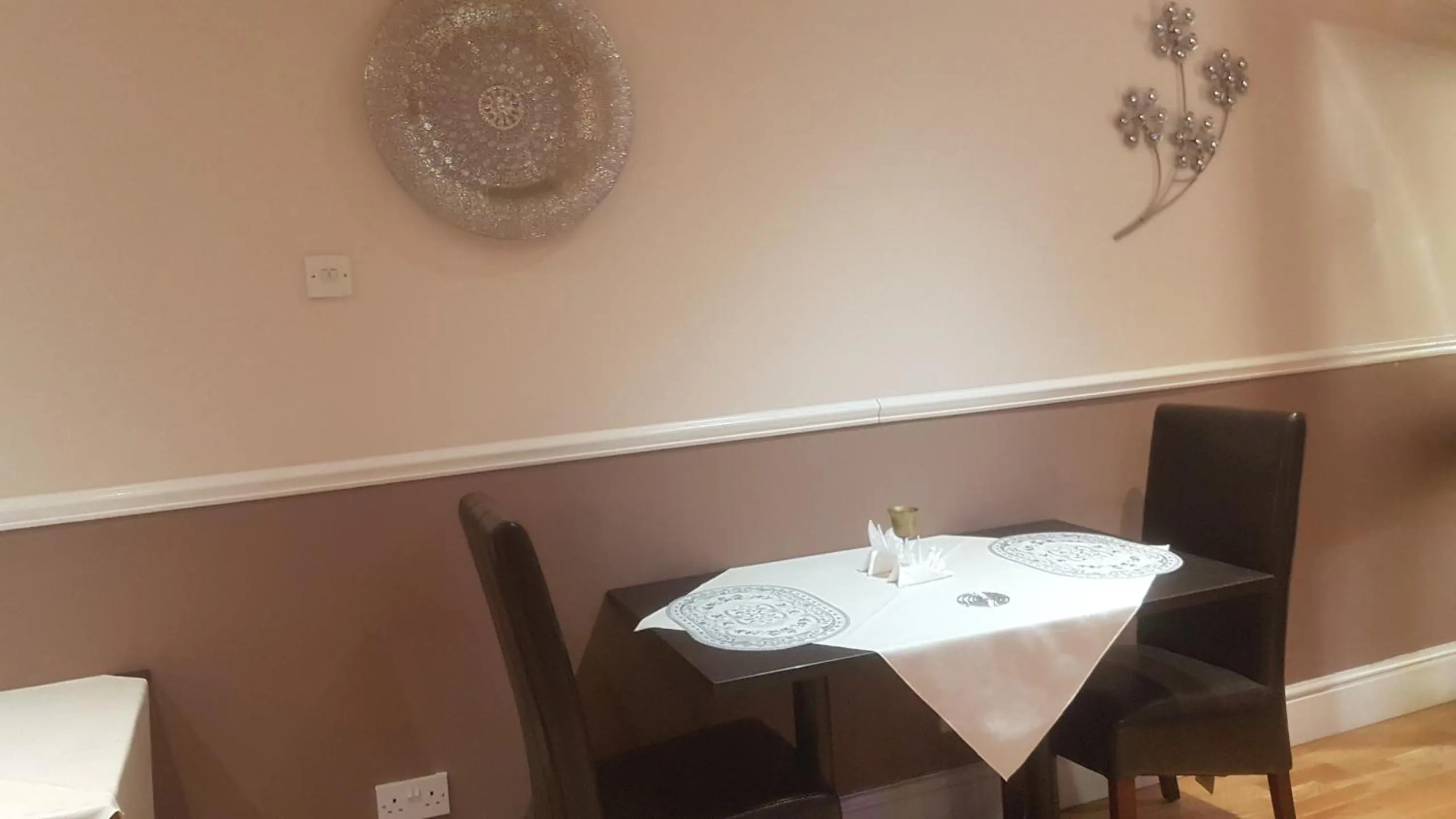 Dining area in Arman Lodge House
