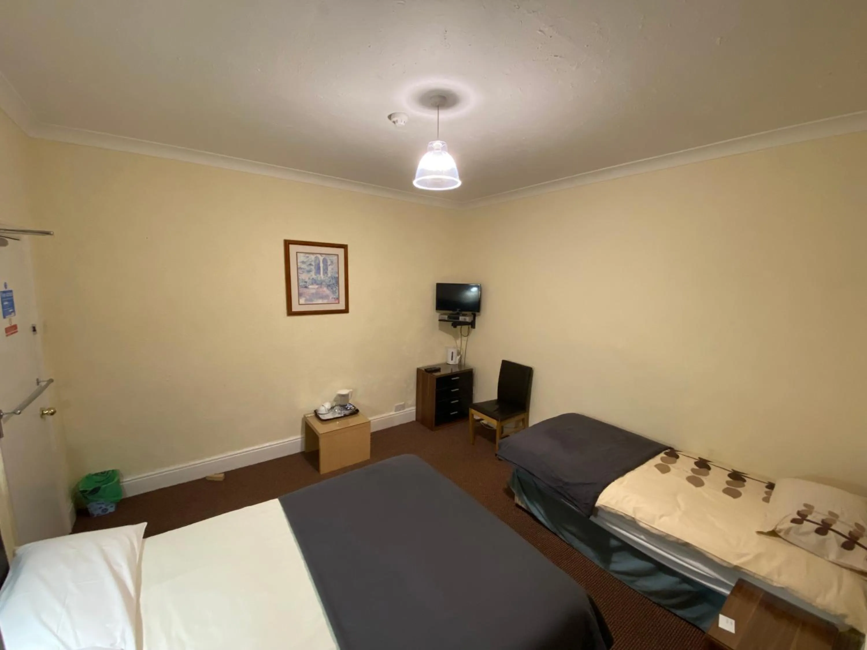 Bed in Arman Lodge House