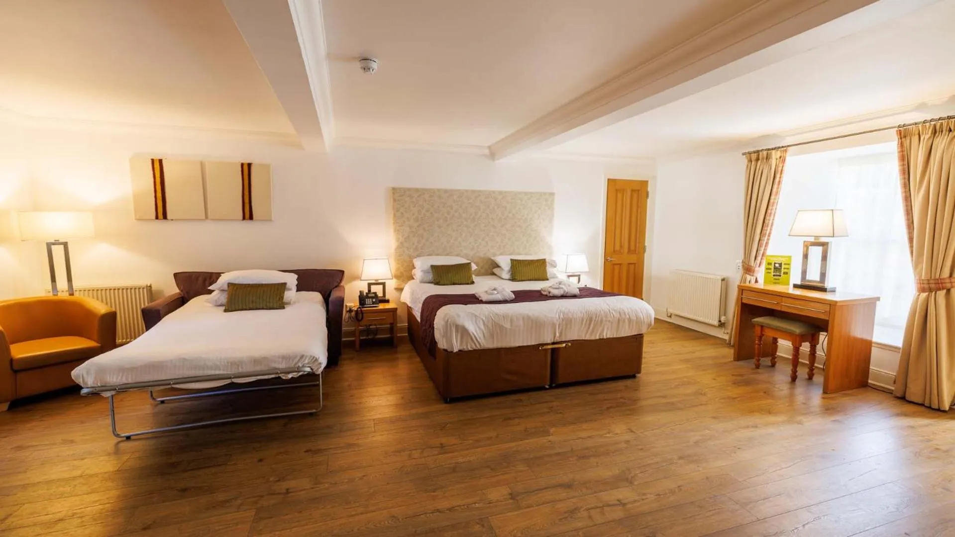 Bedroom, Bed in Moness Resort