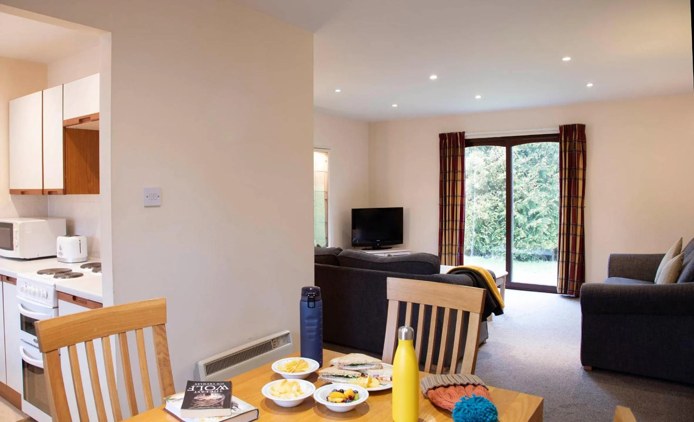 Photo of the whole room in Moness Resort