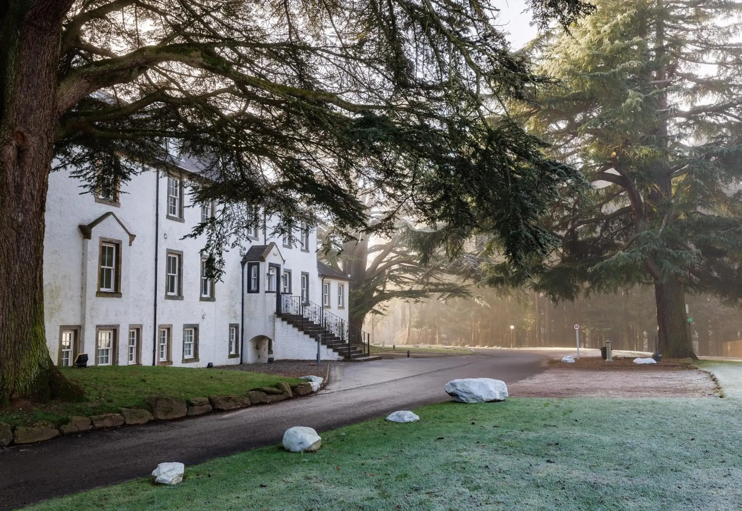 Property building in Moness Resort Property building in Moness Resort