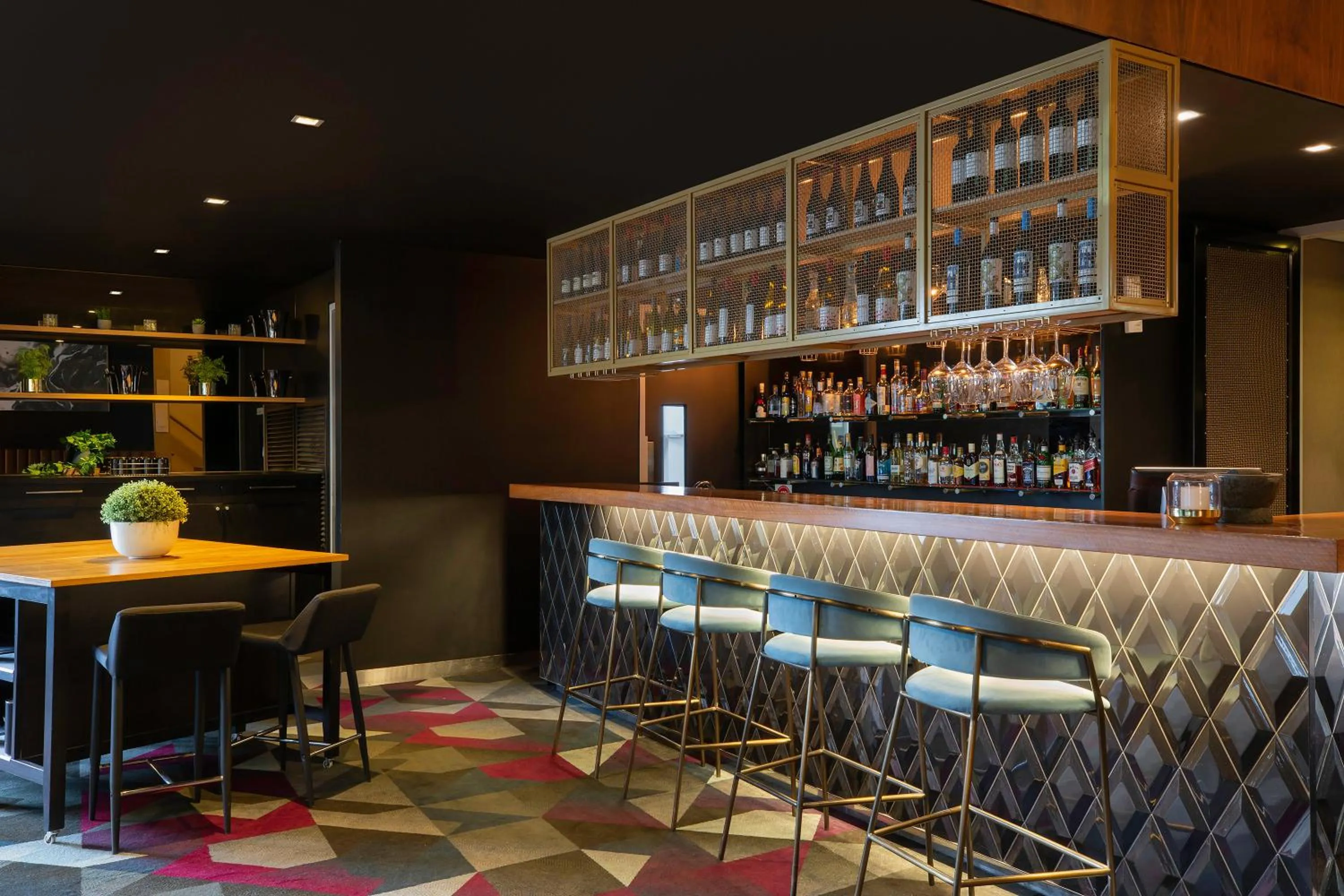 Restaurant/places to eat in Mantra Southbank