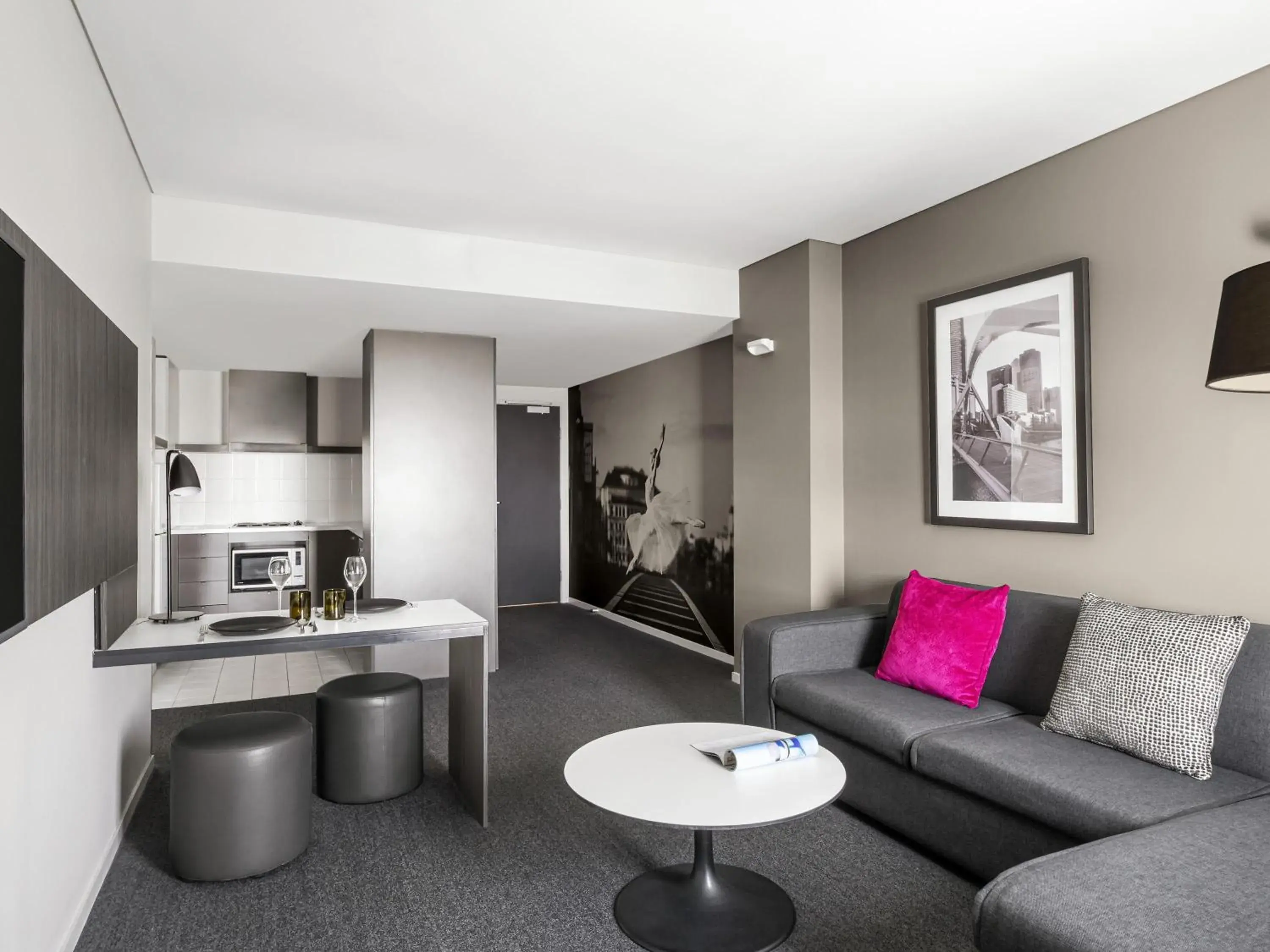 Bedroom in Mantra Southbank Bedroom in Mantra Southbank