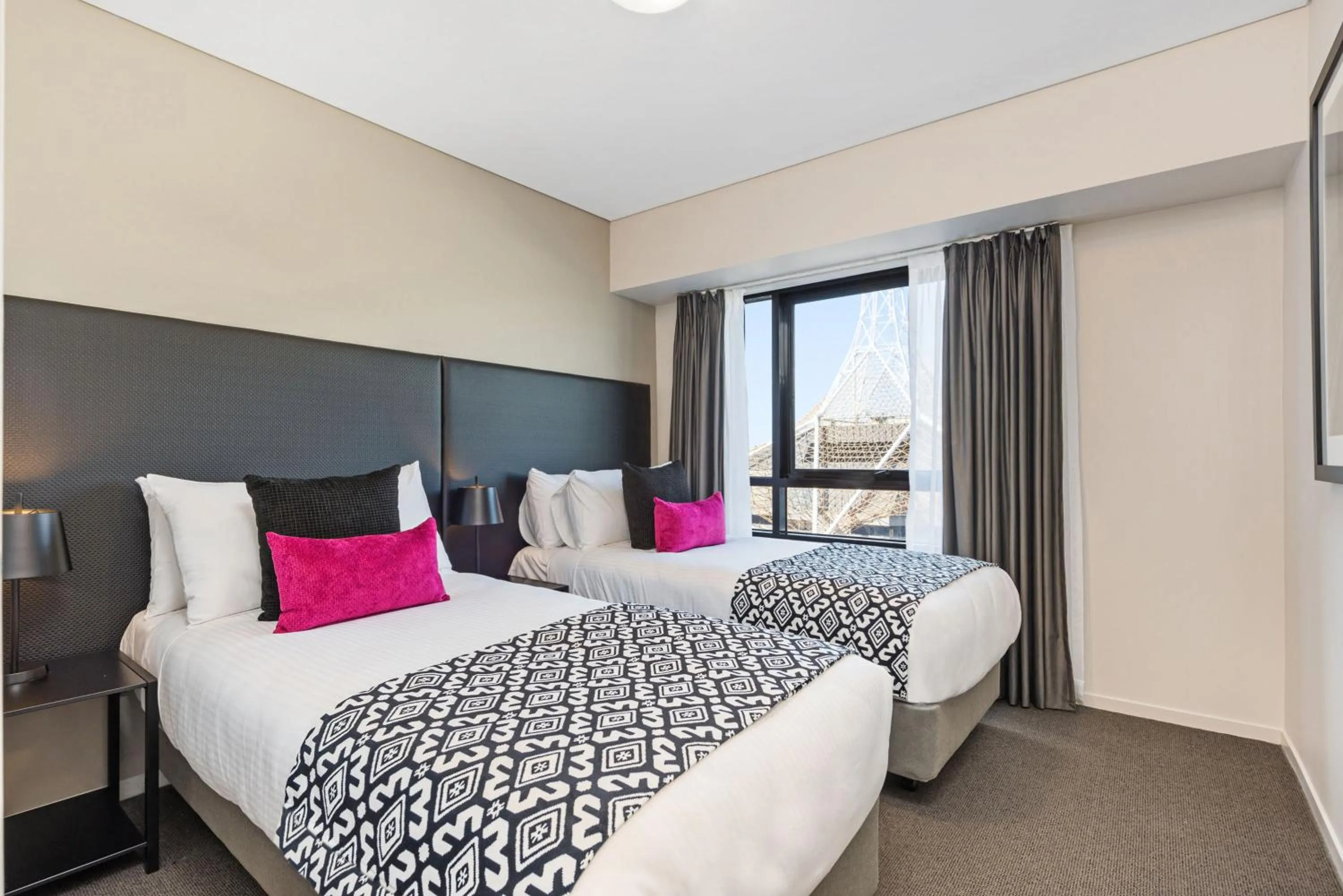 Bedroom, Bed in Mantra Southbank