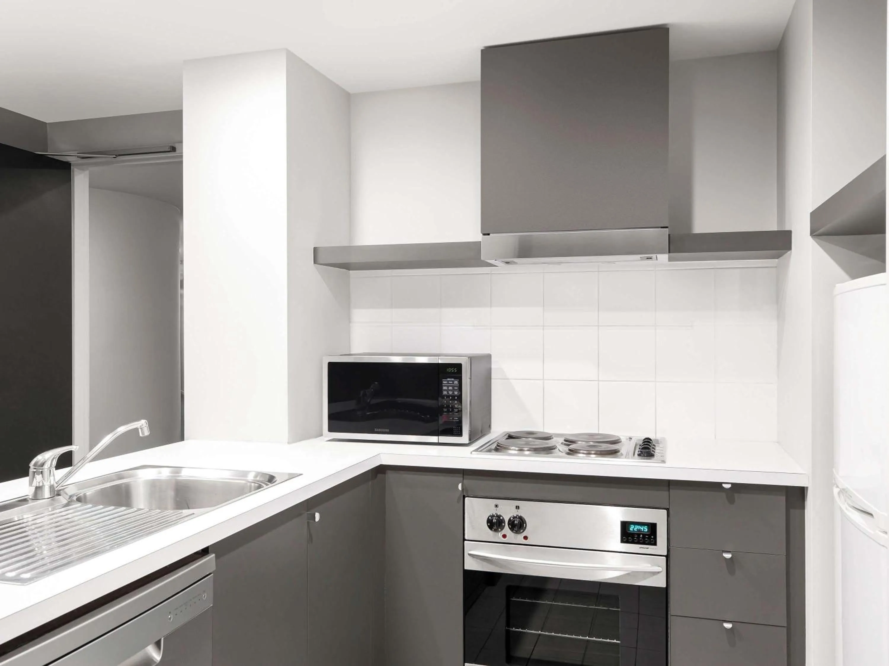 Bedroom in Mantra Southbank