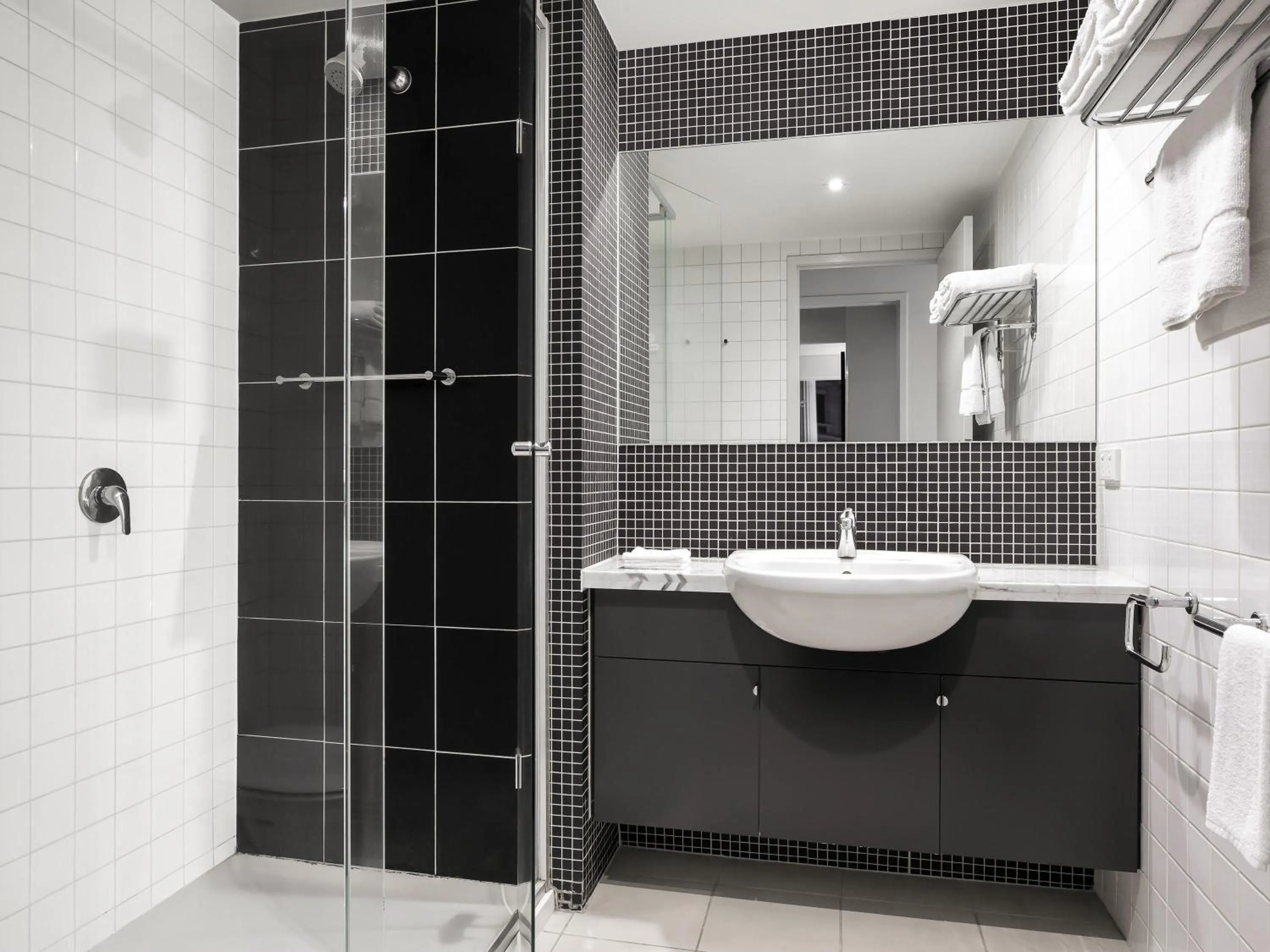 Bedroom in Mantra Southbank