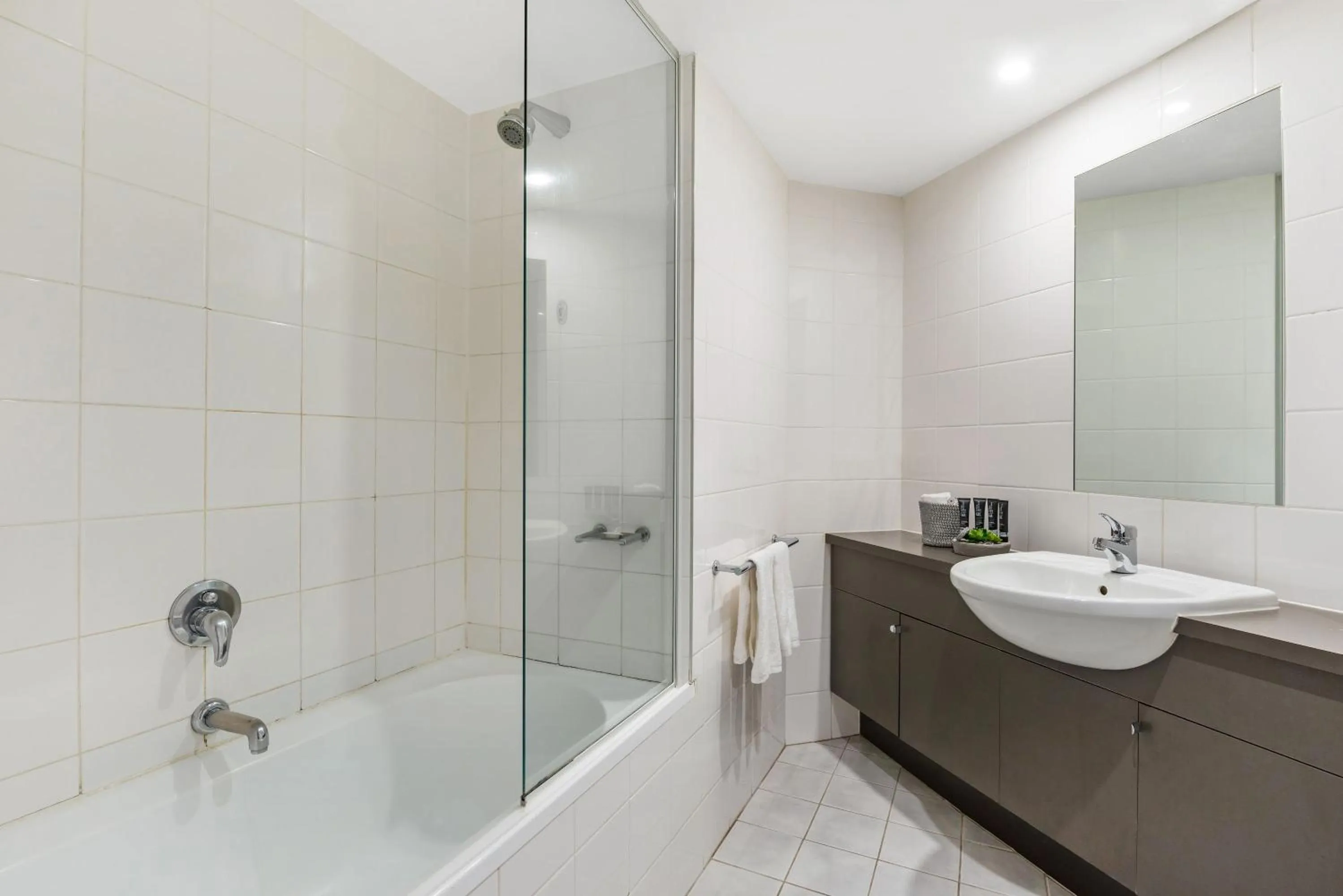 Bathroom in Mantra Southbank