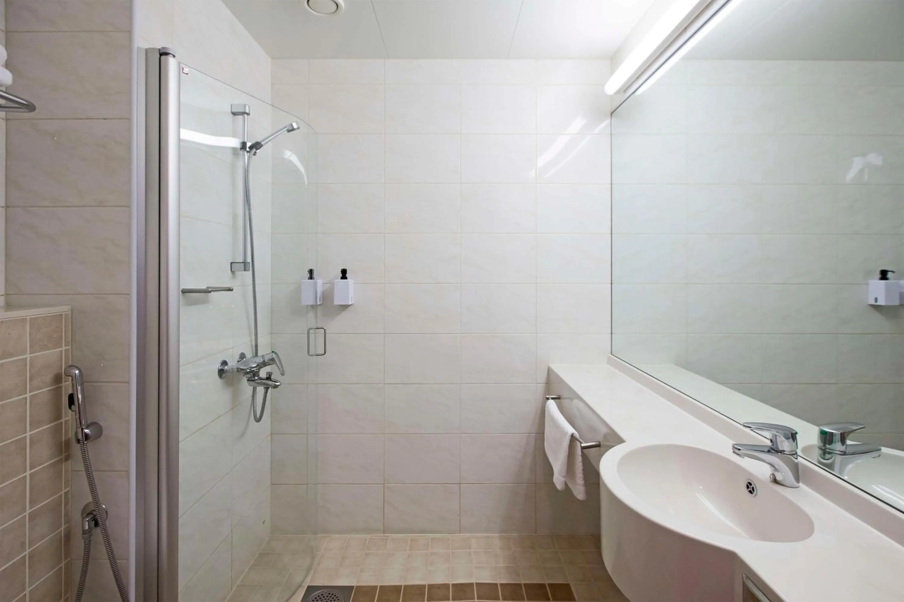 Bedroom in Scandic Oulu City