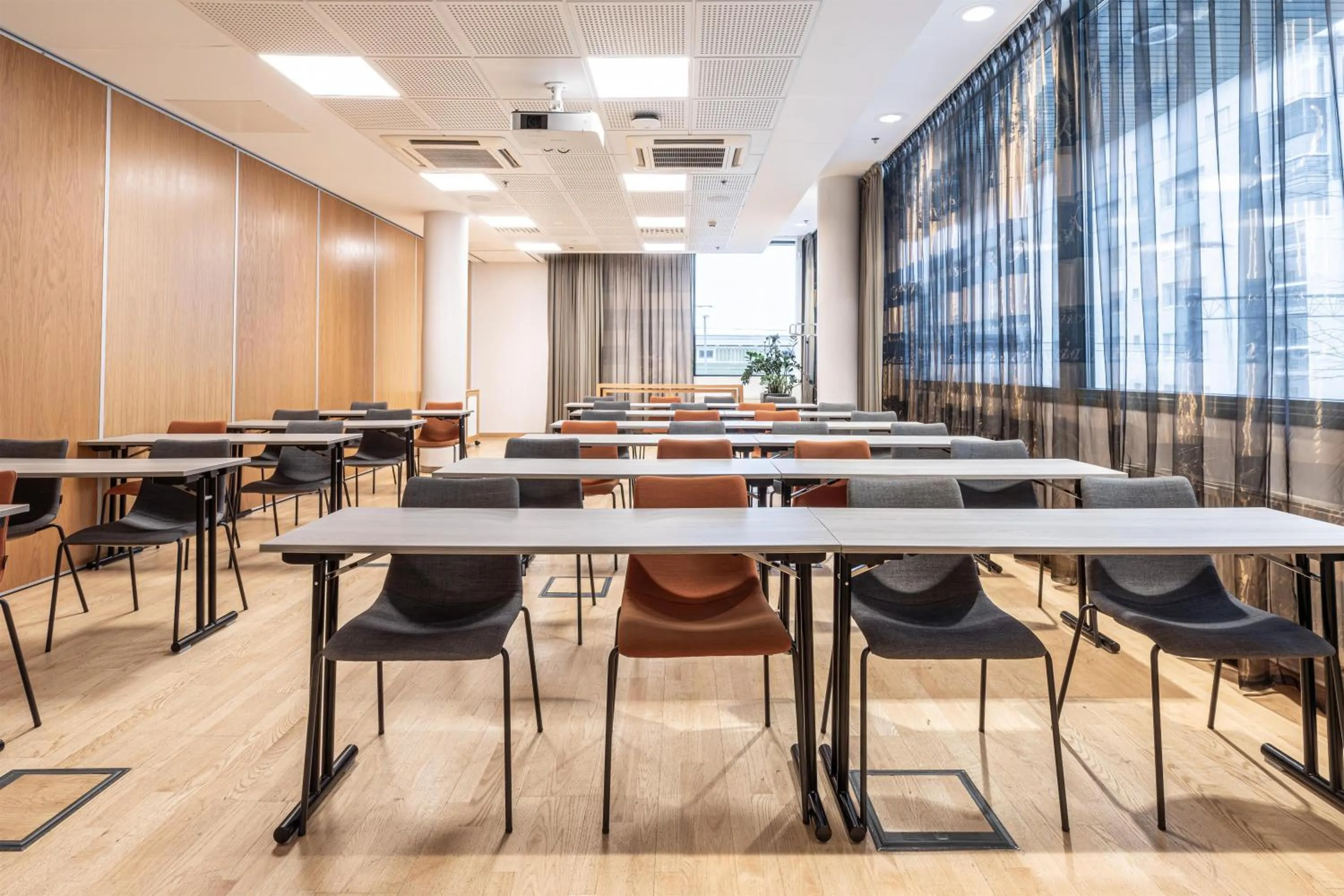 Meeting/conference room in Scandic Oulu City