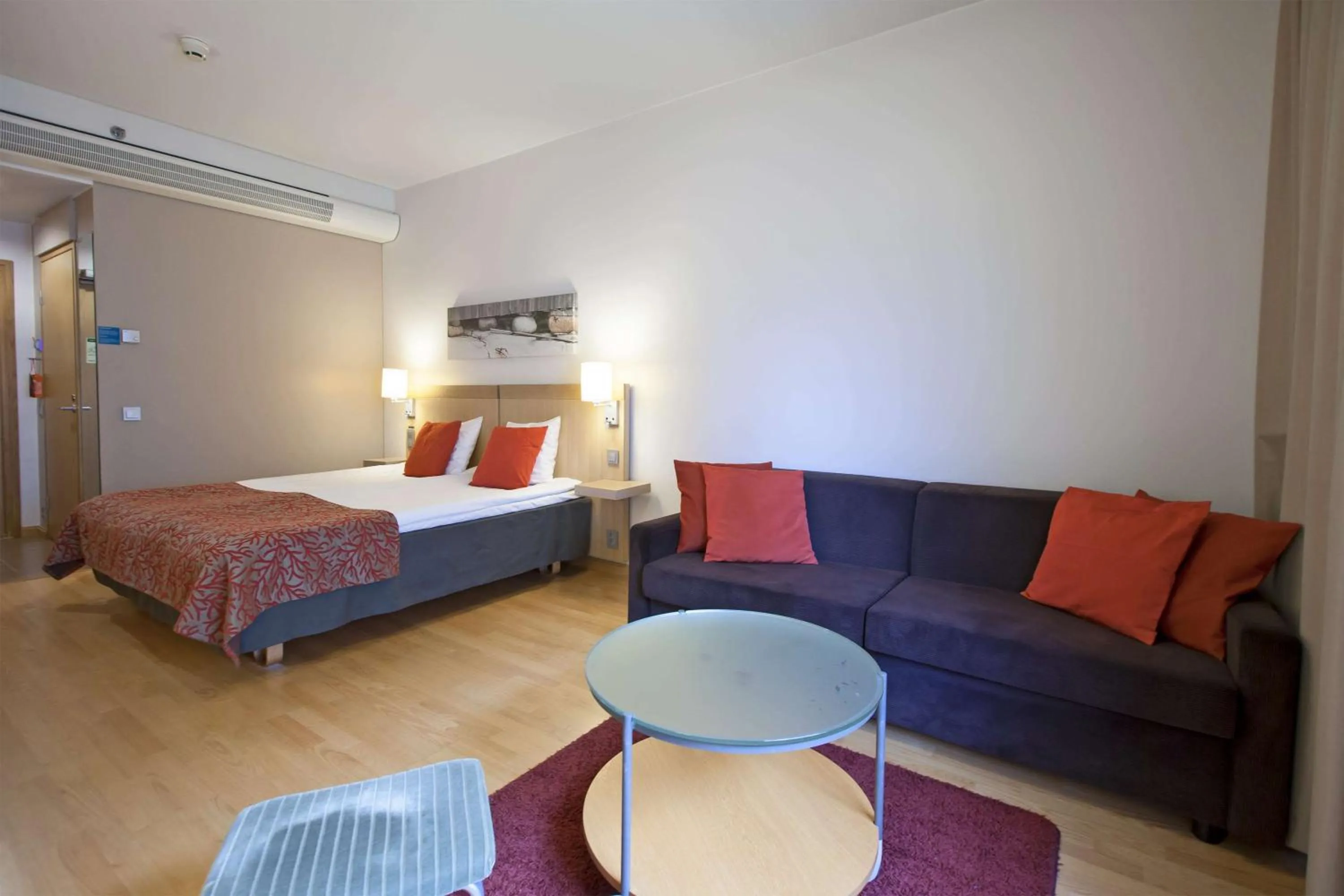 Bedroom, Bed in Scandic Oulu City