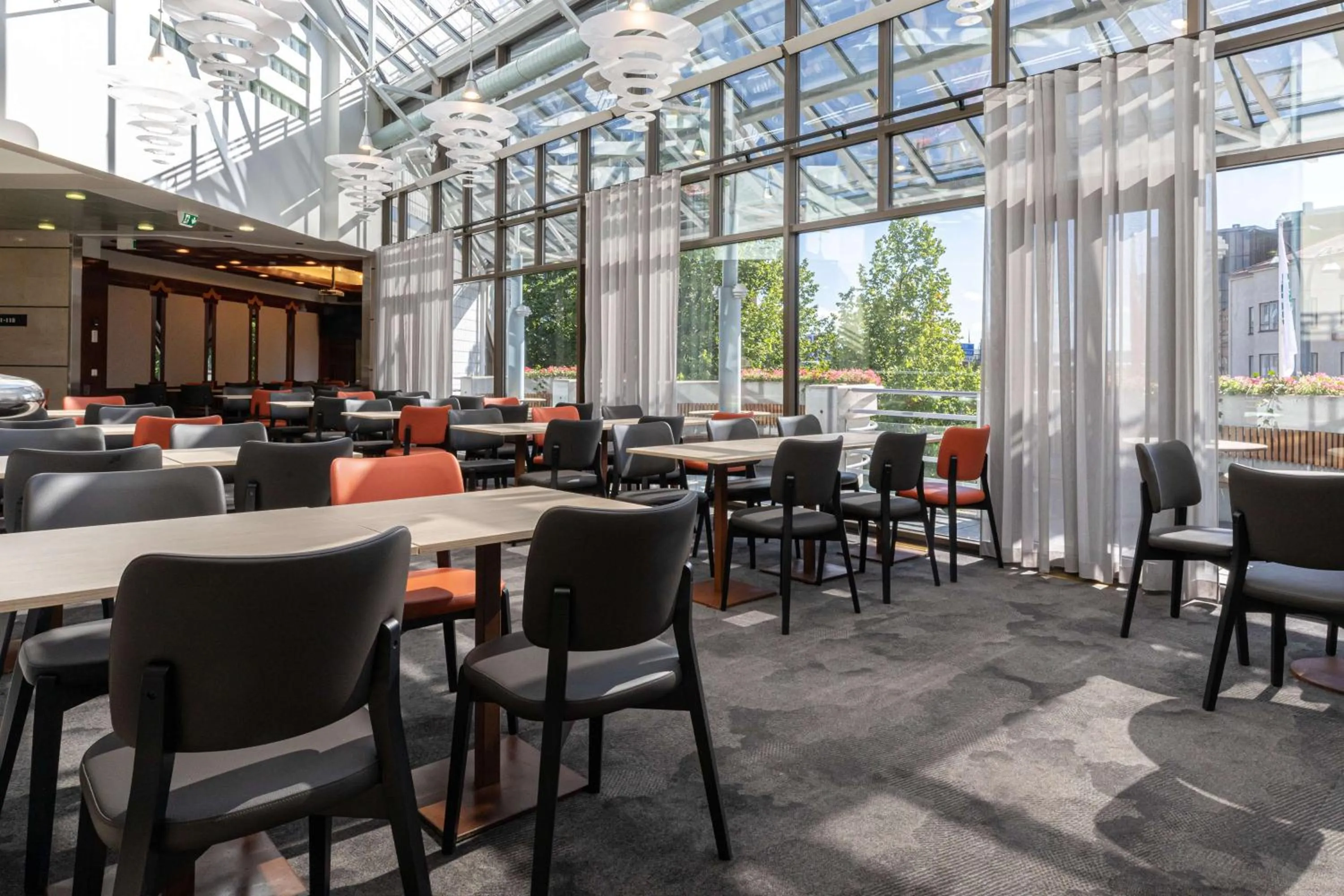 Lobby or reception in Scandic Jyväskylä Station