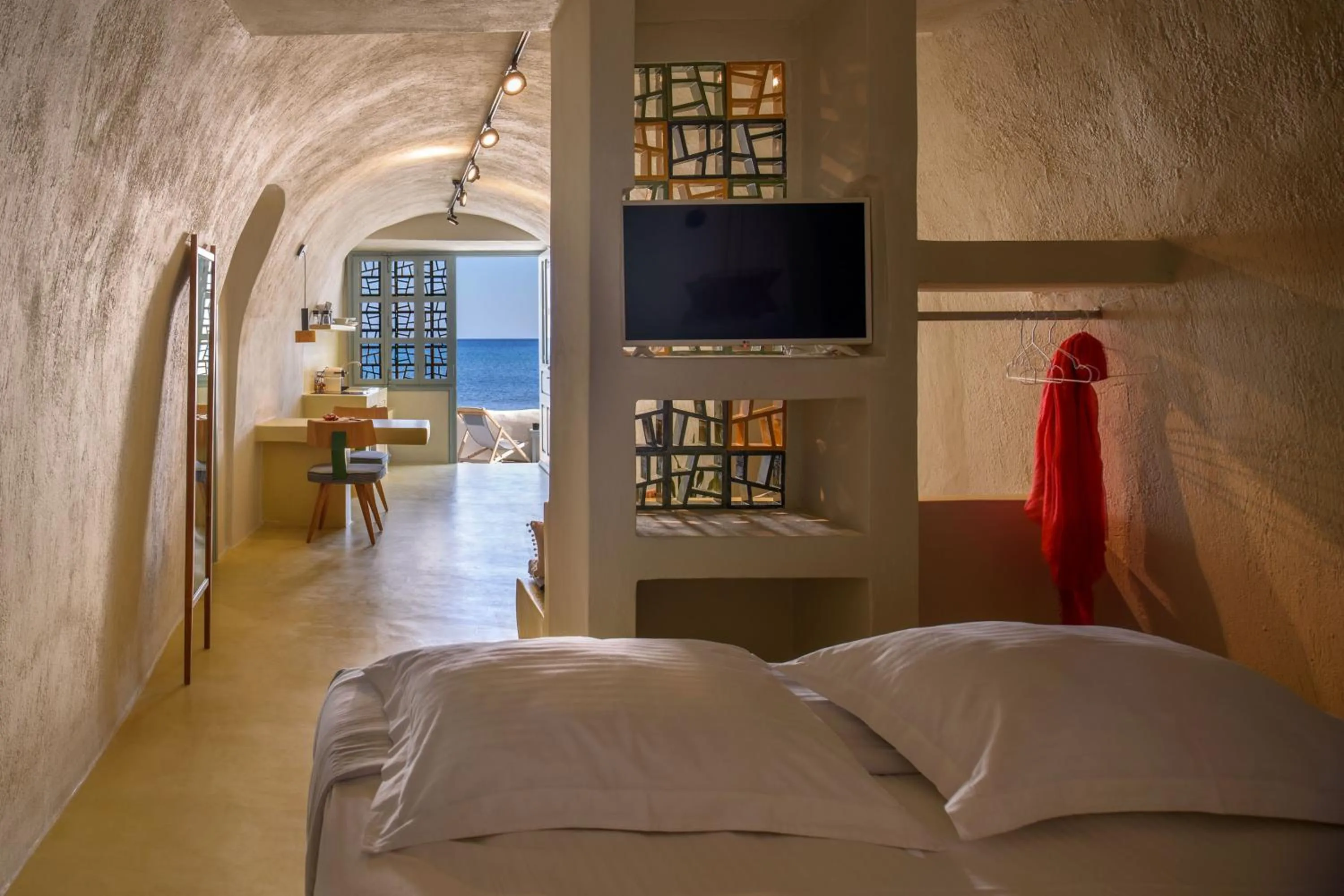 Bed in Sublime Villa & Caves