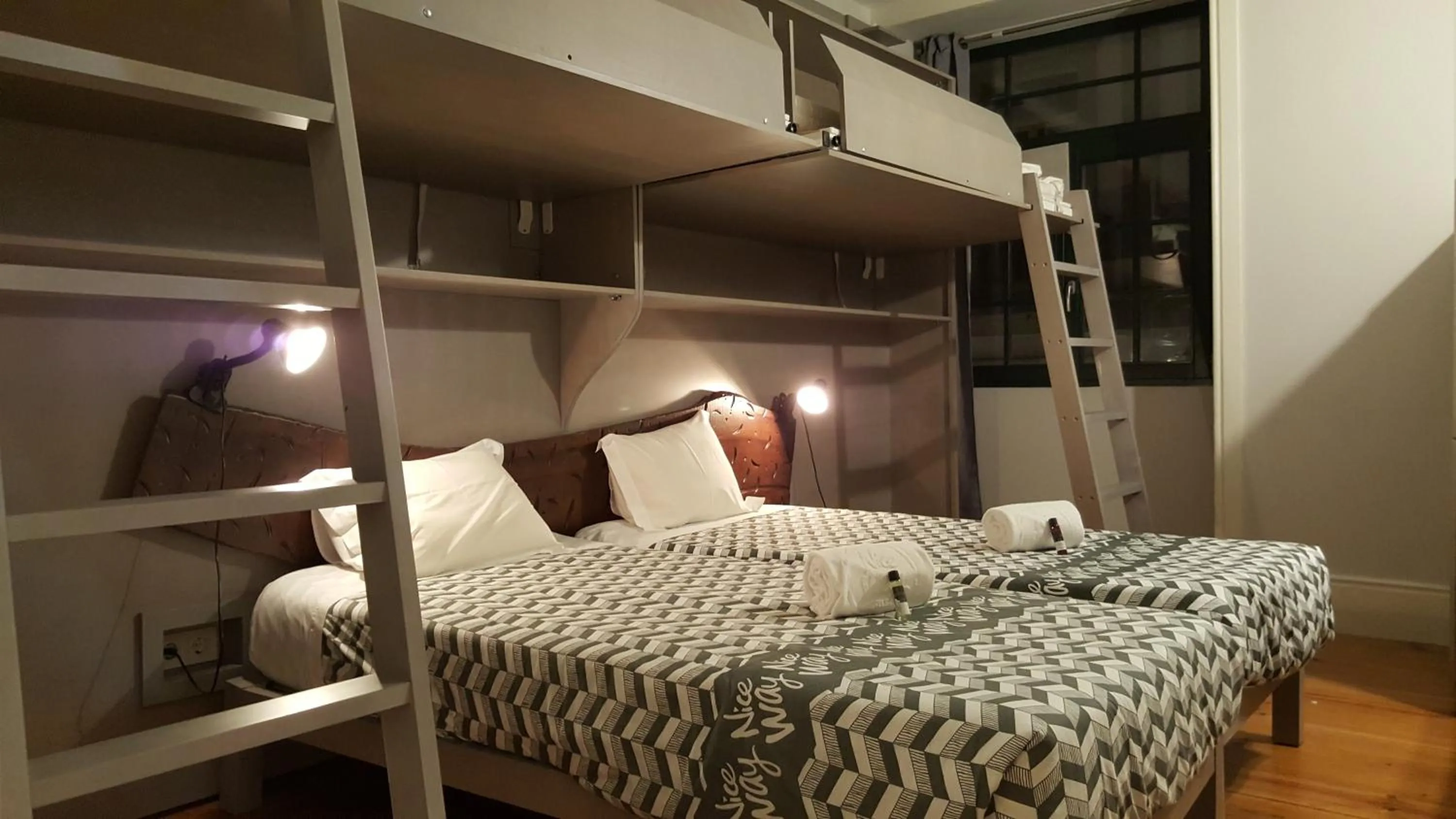 Bedroom, Bed in Nice Way Porto Hostel