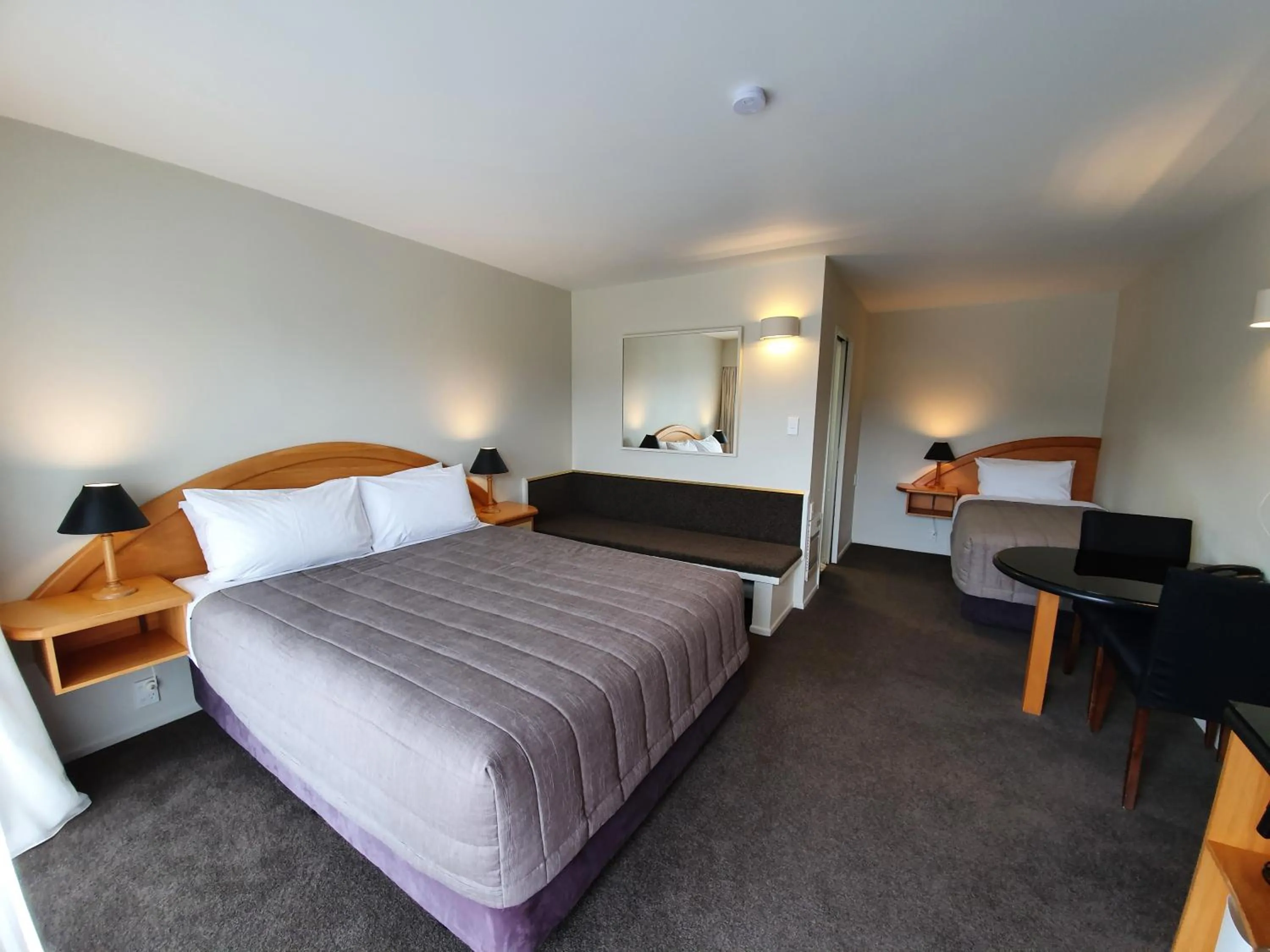 Bed in Distinction Heritage Gateway Hotel