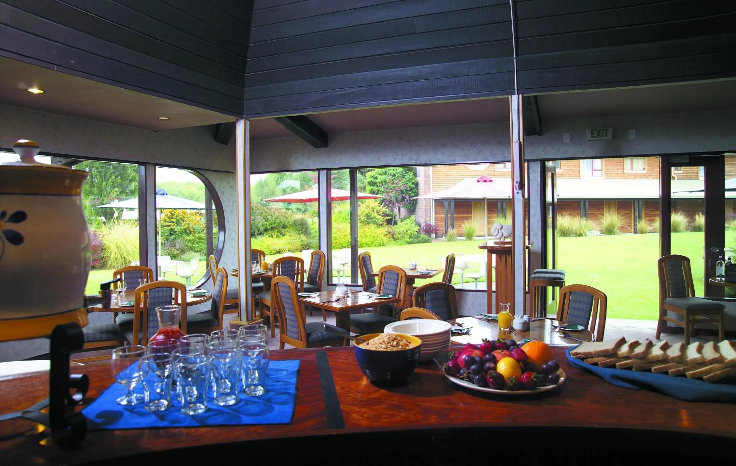 Restaurant/places to eat in Distinction Heritage Gateway Hotel