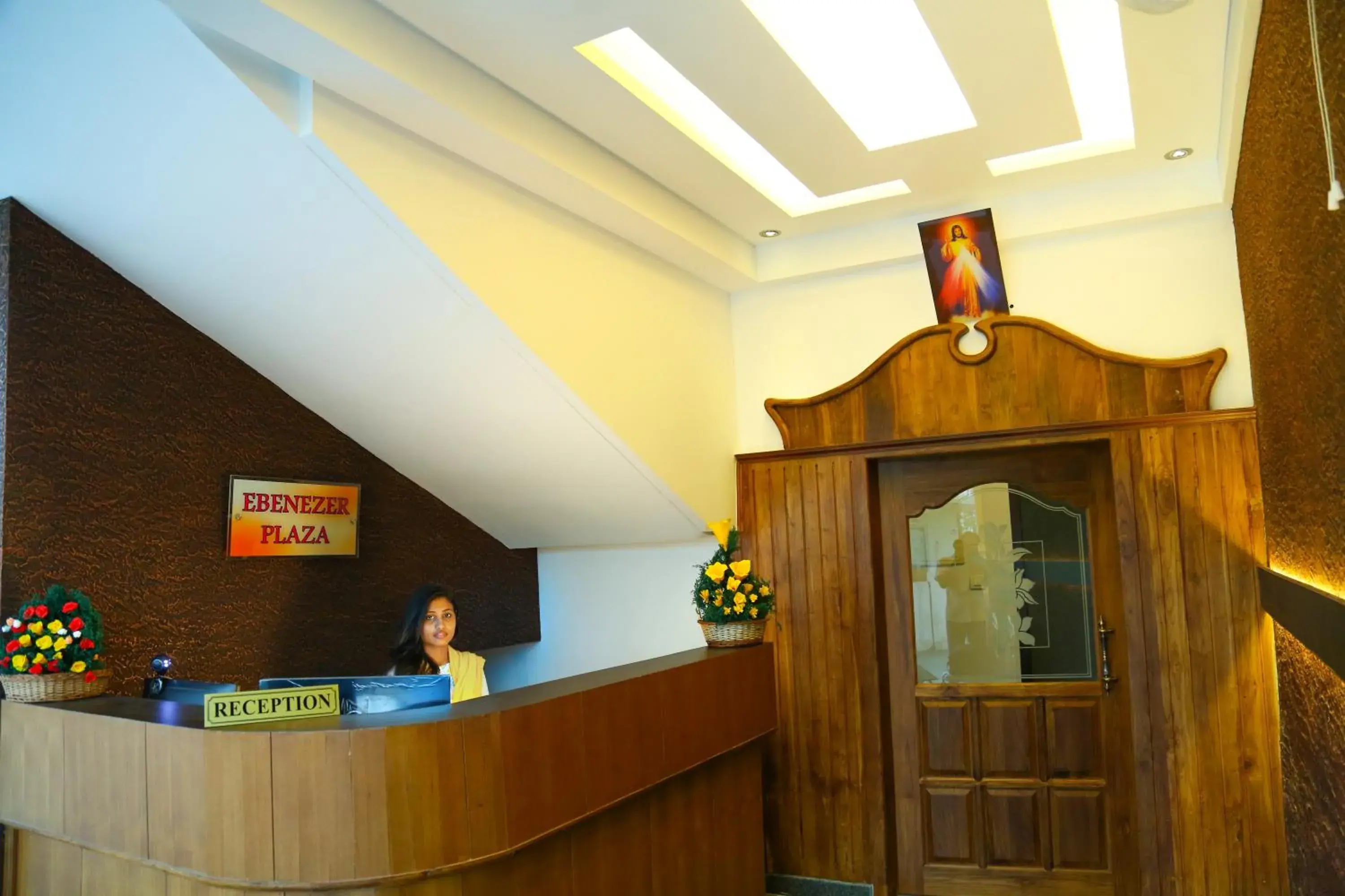 Lobby or reception in Ebenezer Plaza Lobby or reception in Ebenezer Plaza