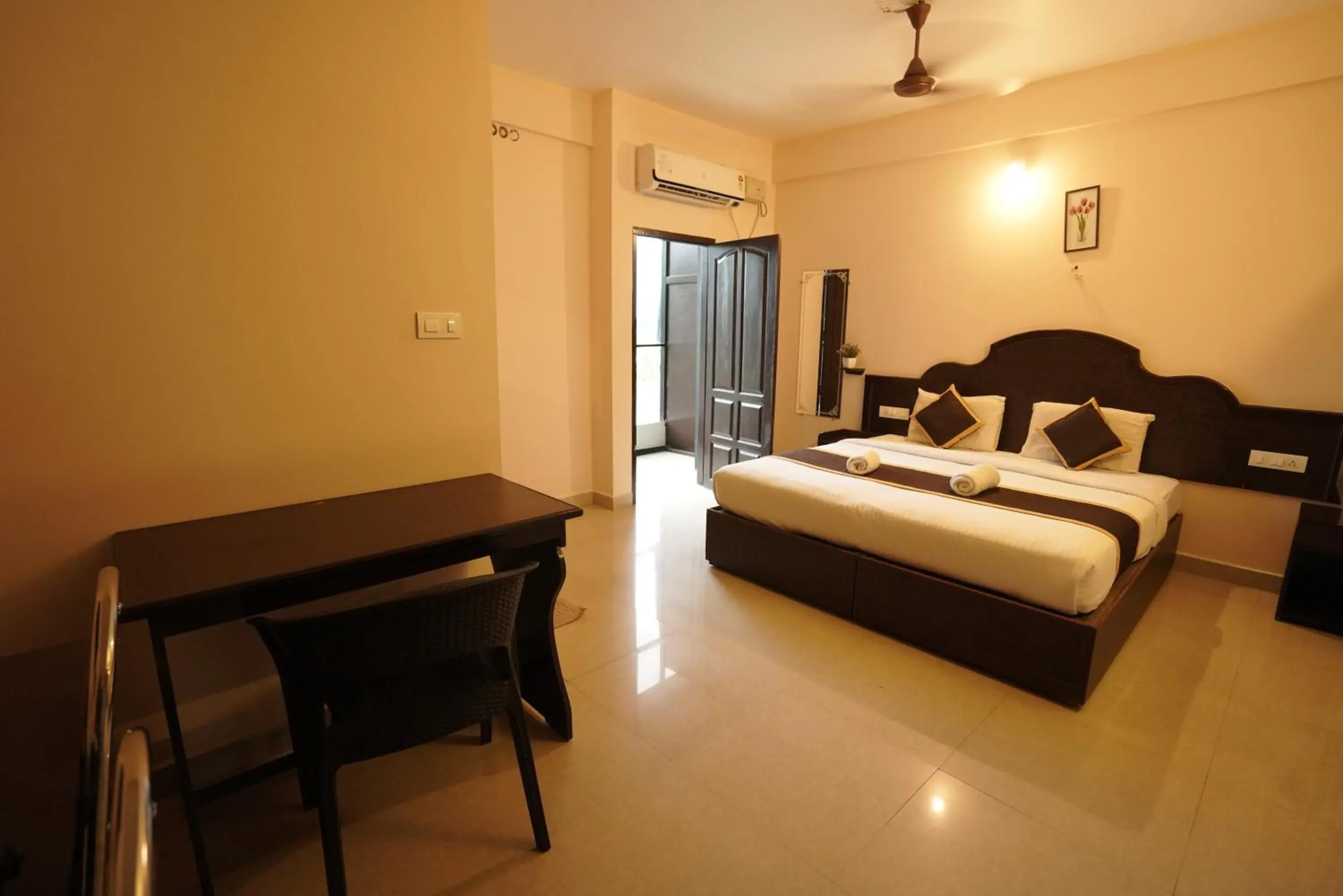 Bedroom, Bed in Ebenezer Plaza Bedroom, Bed in Ebenezer Plaza