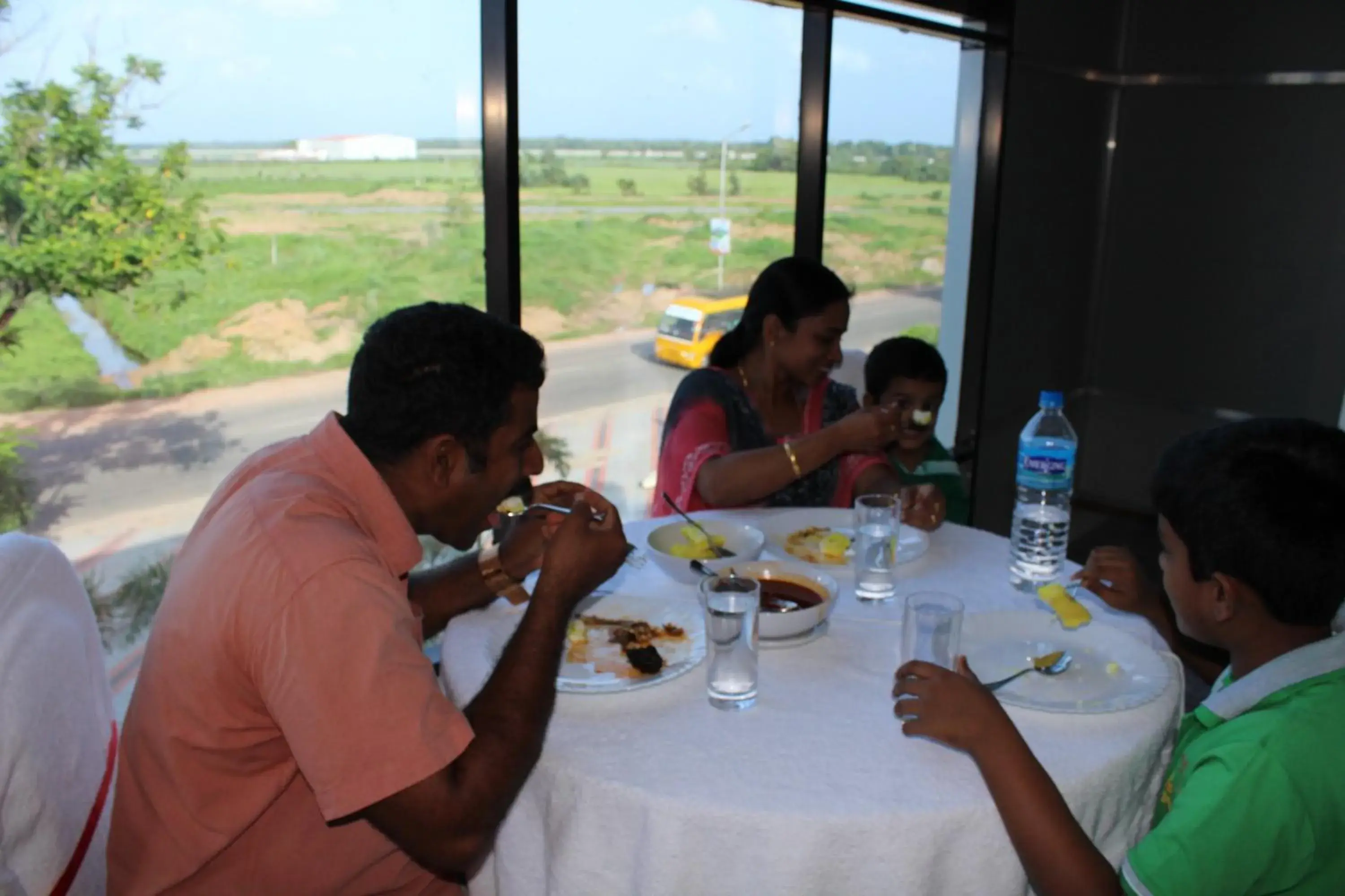 Restaurant/places to eat in Ebenezer Plaza Restaurant/places to eat in Ebenezer Plaza