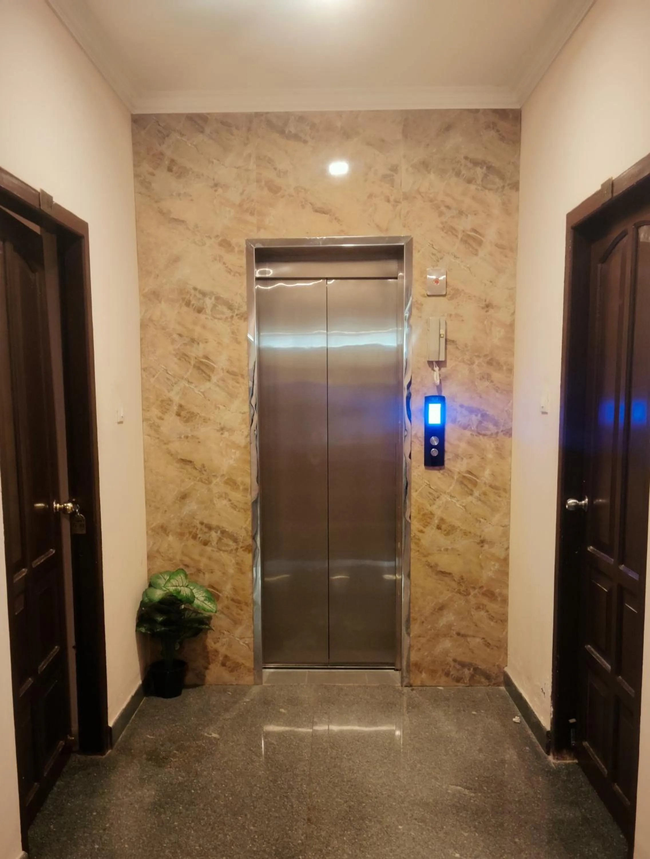 Property building in Ebenezer Plaza