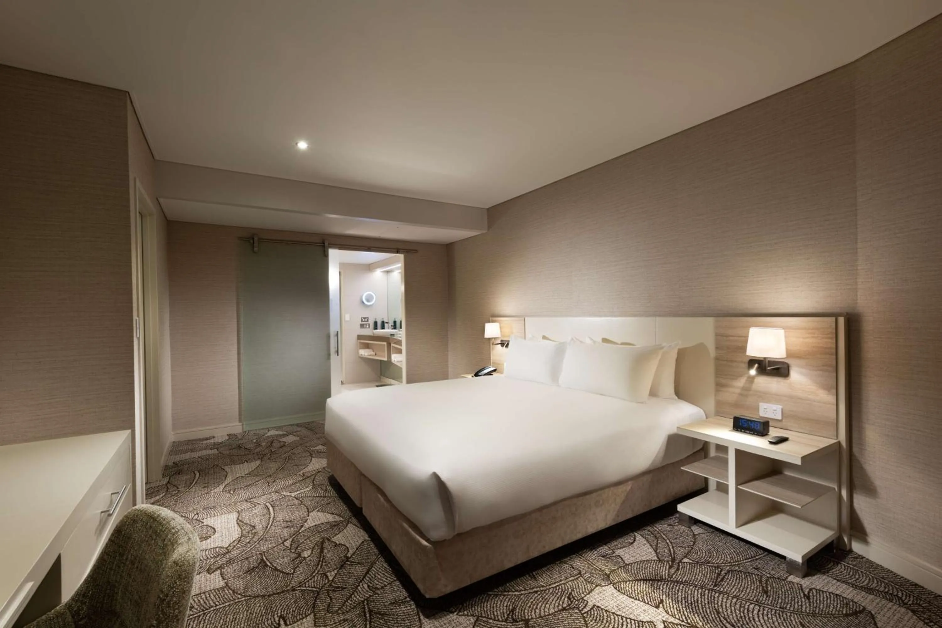 Bed in Hilton Darwin