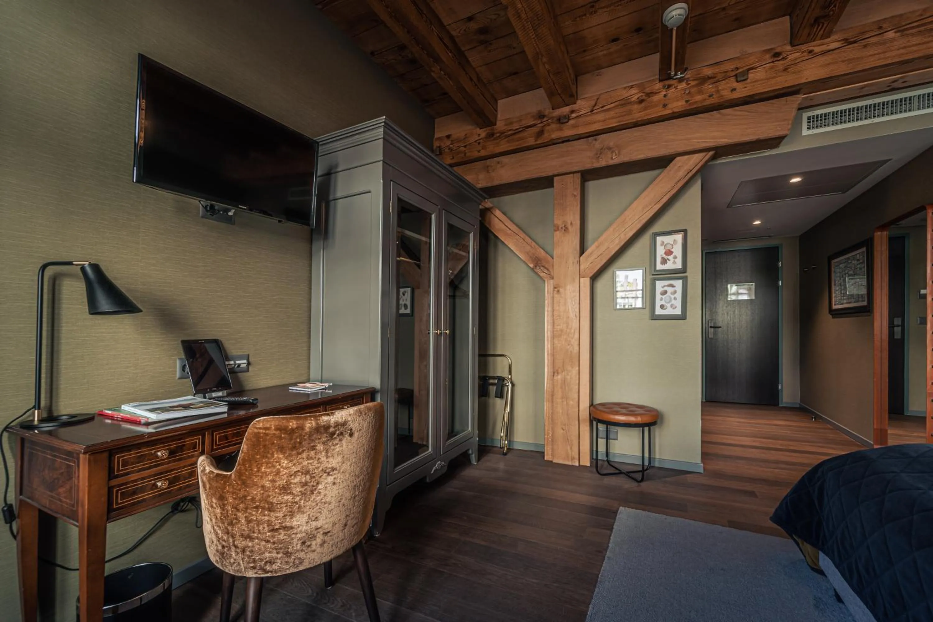 TV and multimedia in Boutique Hotel Spedition a member of DESIGN HOTELS