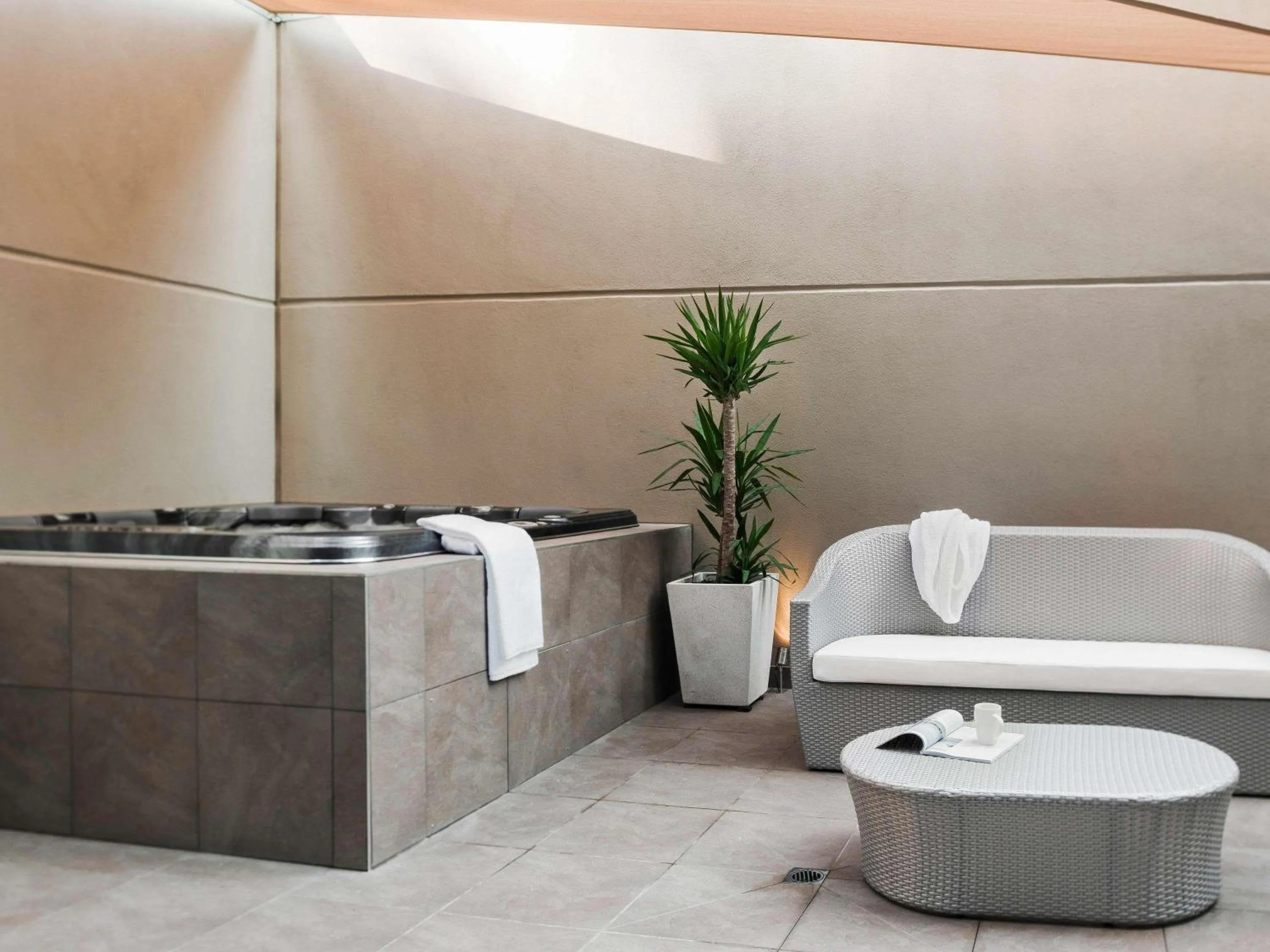 Other in The Olsen Melbourne Art Series