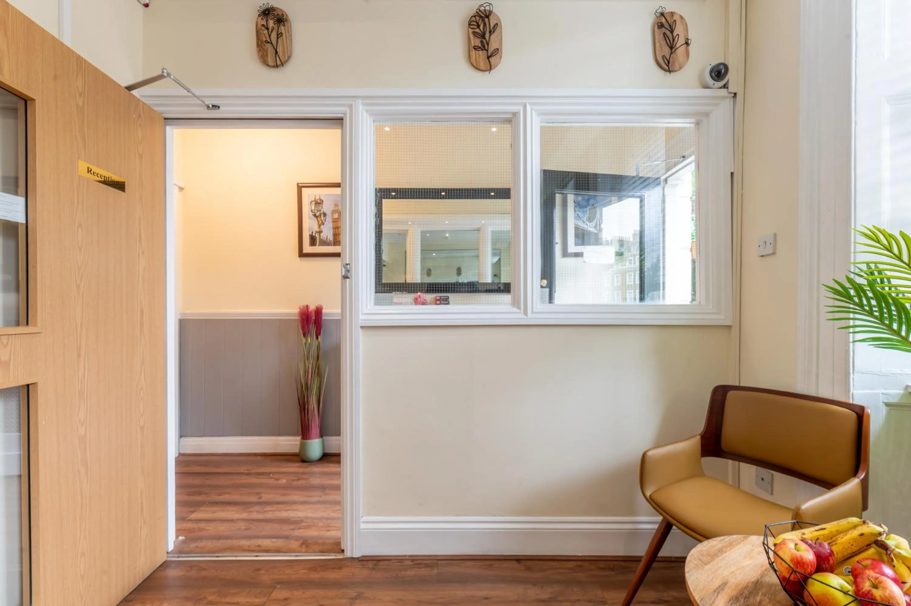 Lobby or reception in Belmont Hotel