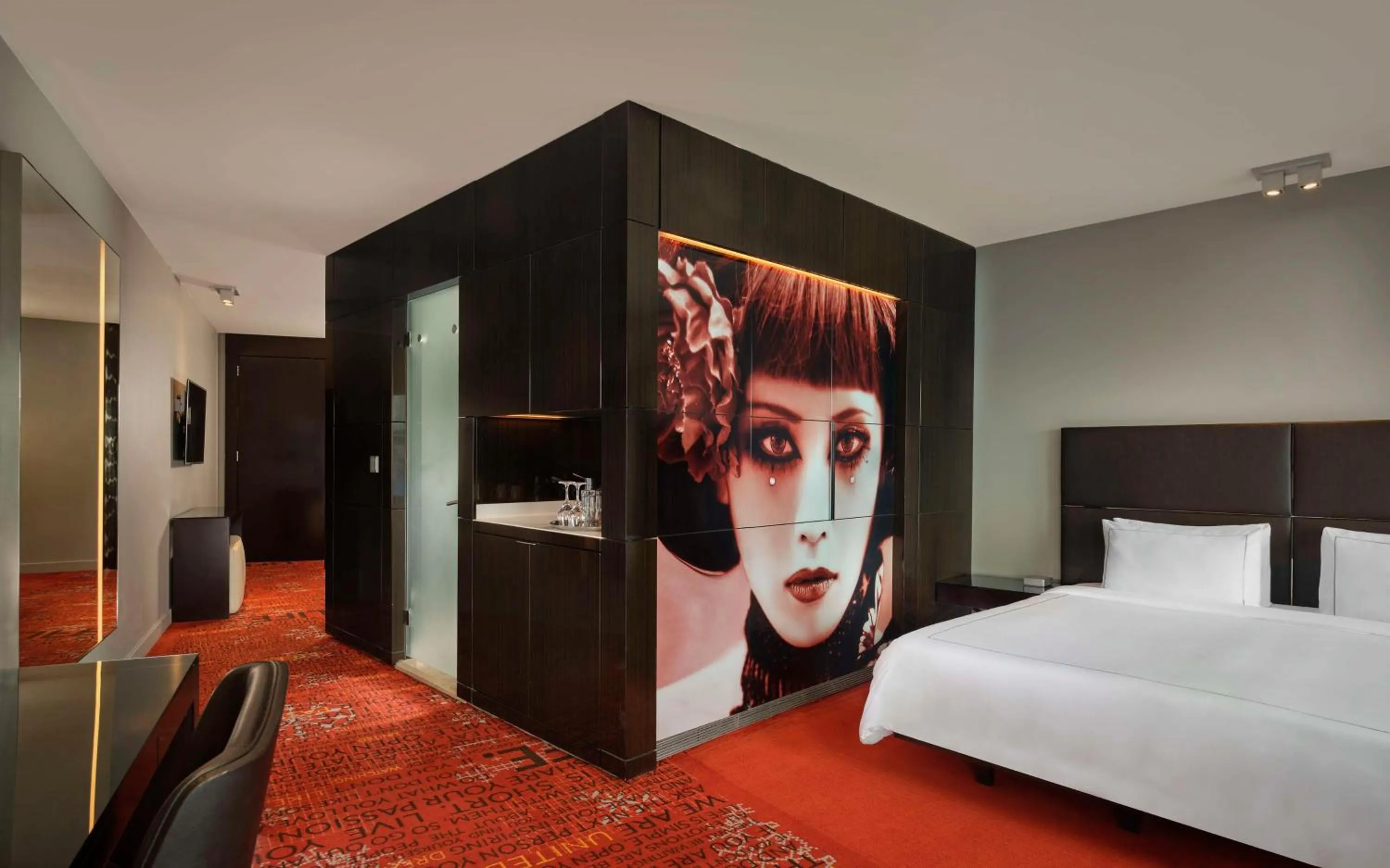 Photo of the whole room, Bed in Park Plaza London Westminster Bridge